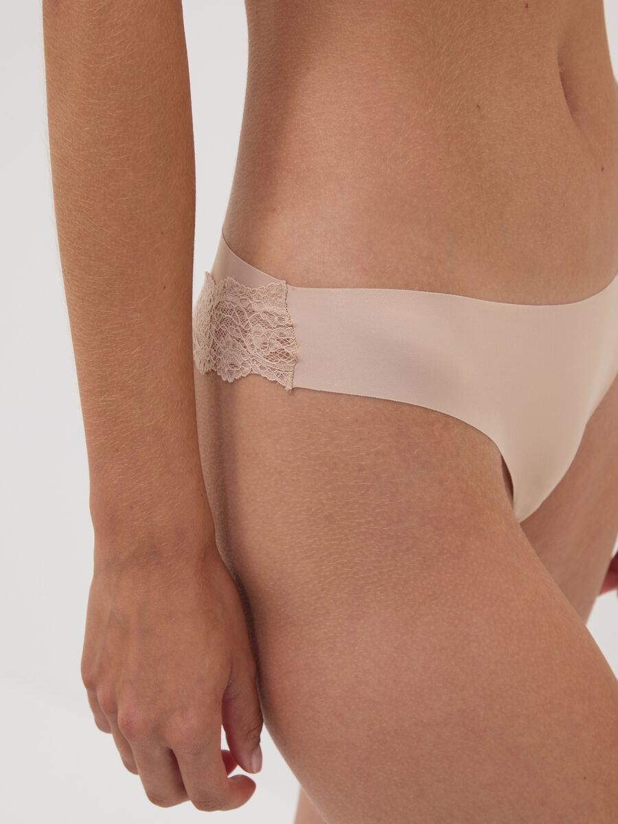 Beige Brasil-Slip aus elastischer Mikrofaser mit Spitze_3