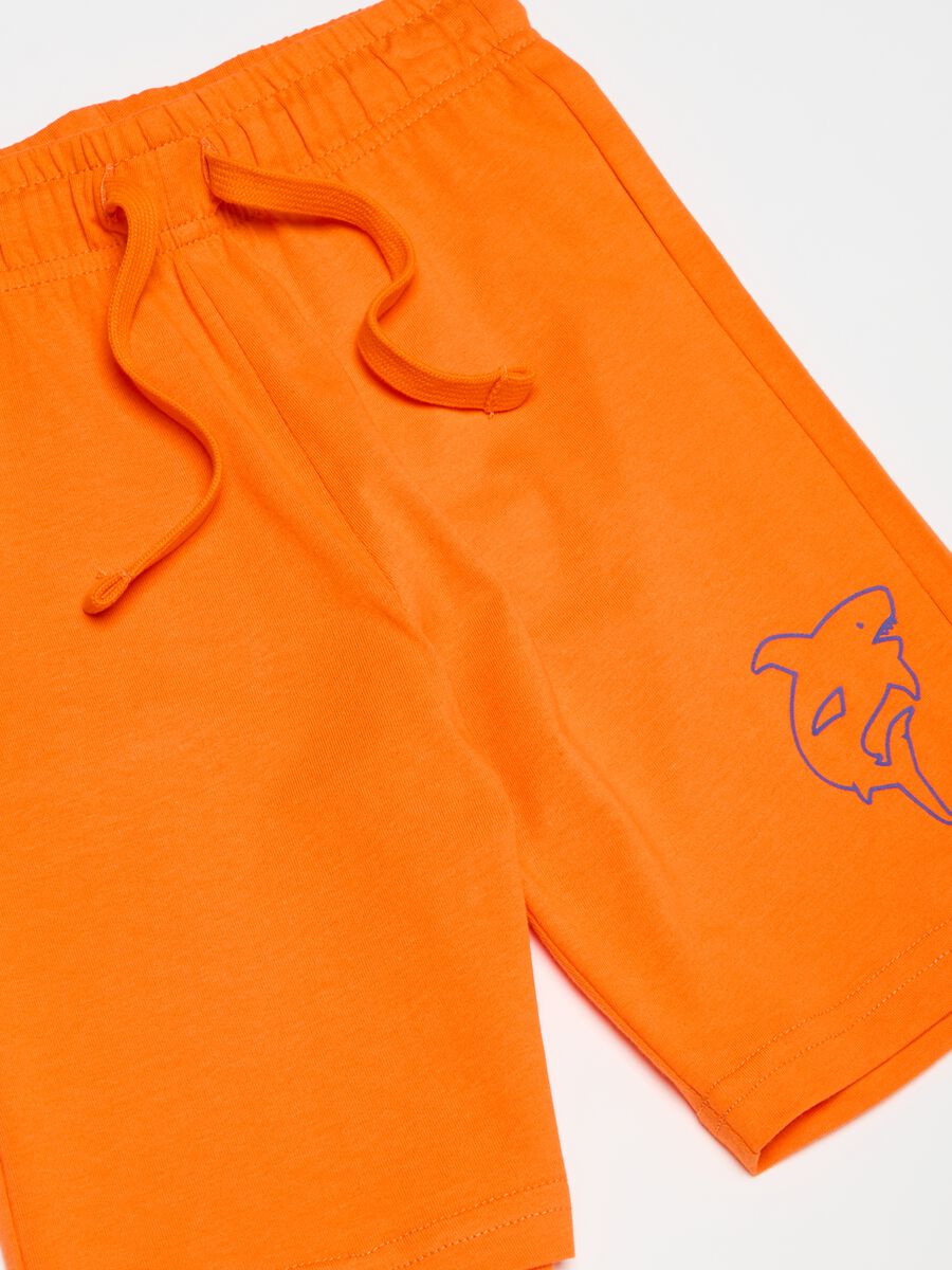 Cotton Bermuda shorts with drawstring and print_2