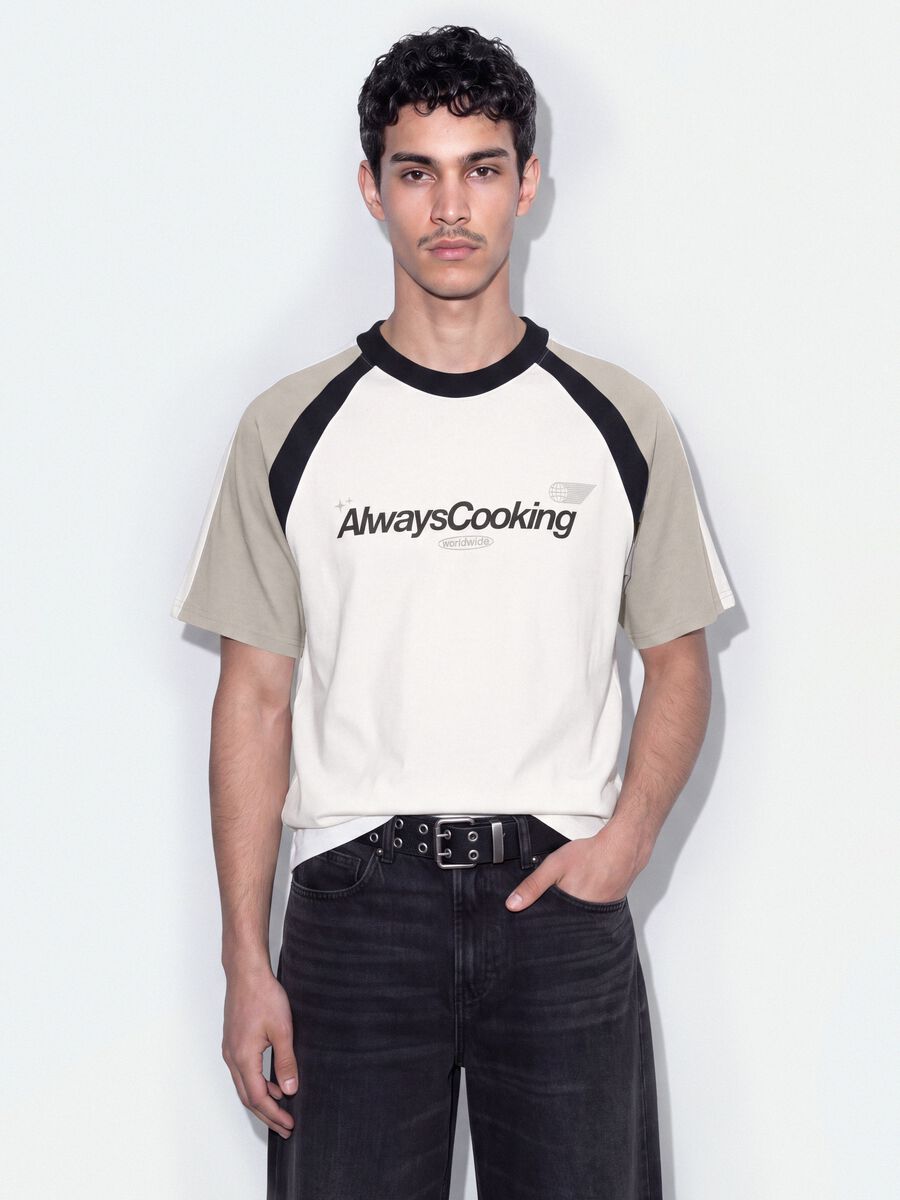 White pure cotton crew-neck T-shirt with &ldquo;Always Cooking&rdquo; slogan_0