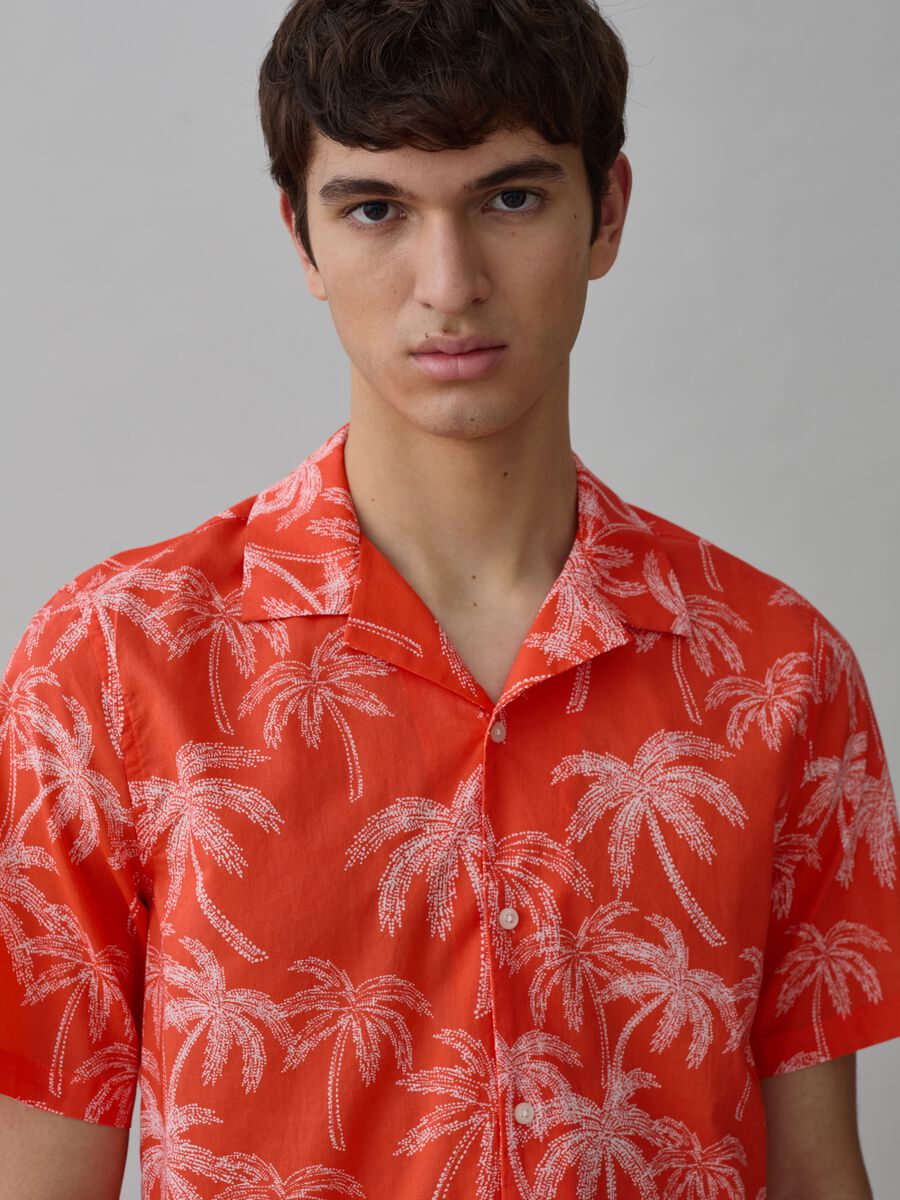 Short-sleeved shirt with palms print_0