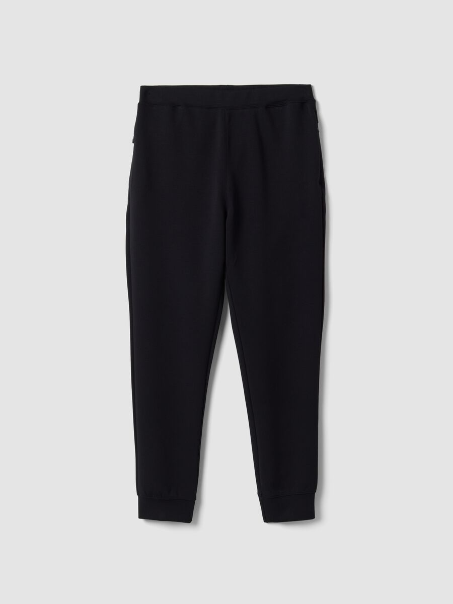 Schwarze Jogger in Regular Fit aus elastischem Easy-Dry-Gewebe_0