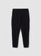 Schwarze Jogger in Regular Fit aus elastischem Easy-Dry-Gewebe_4