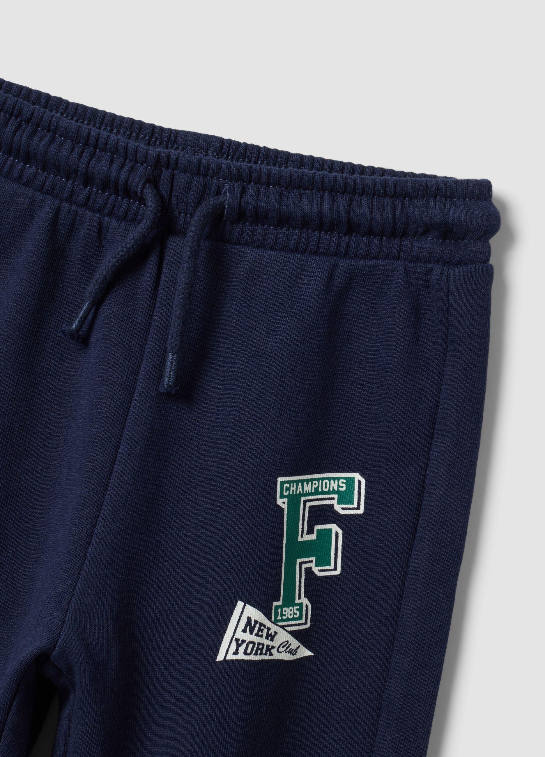 Blue pure cotton jogger set with sporty appliqu&eacute;s for baby boy
