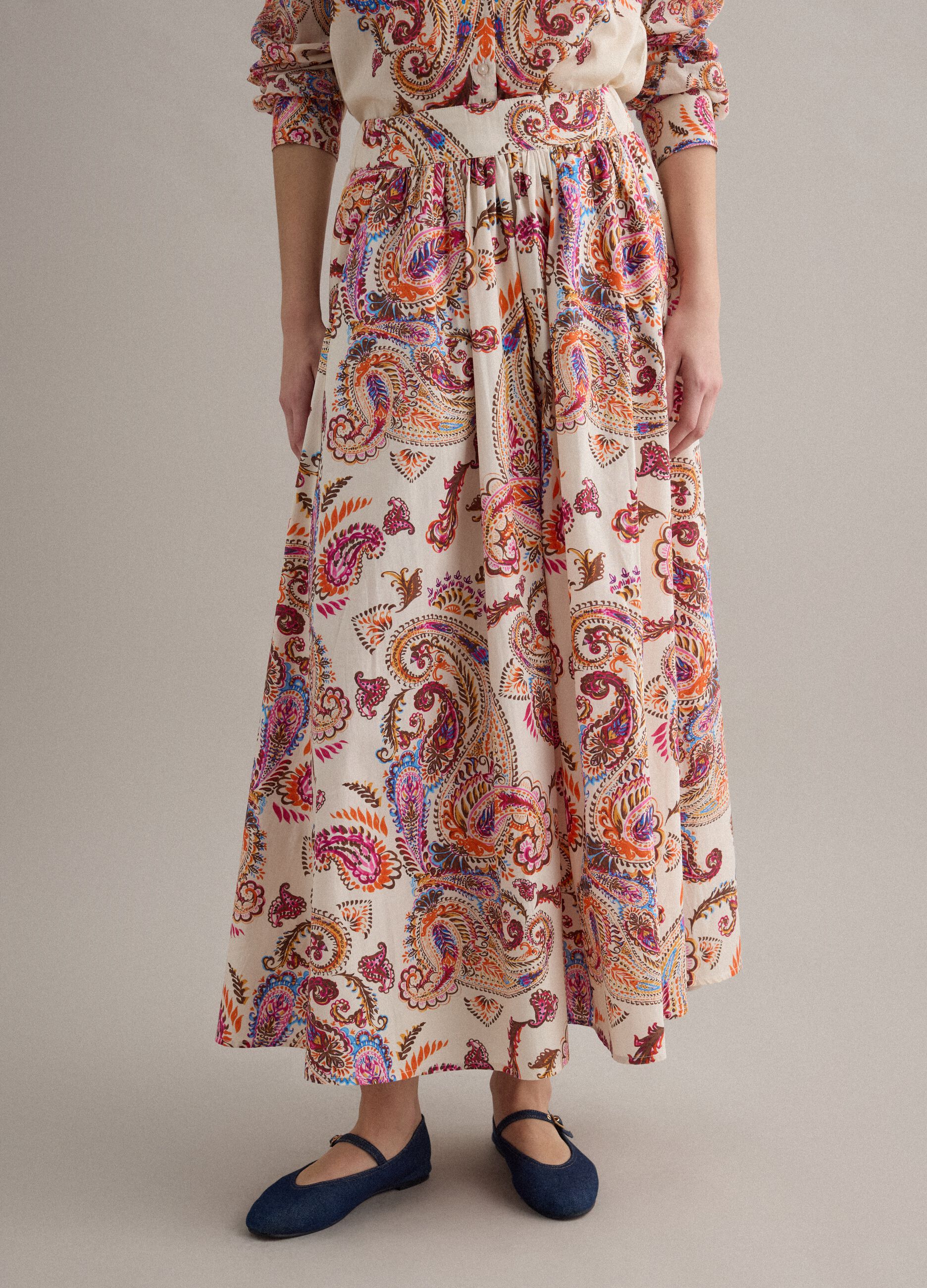 &Mu;&alpha;&kappa;&rho;&iota;ά &pi;&omicron;&lambda;ύ&chi;&rho;&omega;&mu;&eta; &phi;&omicron;ύ&sigma;&tau;&alpha; &alpha;&pi;ό 100% &beta;&alpha;&mu;&beta;ά&kappa;&iota;