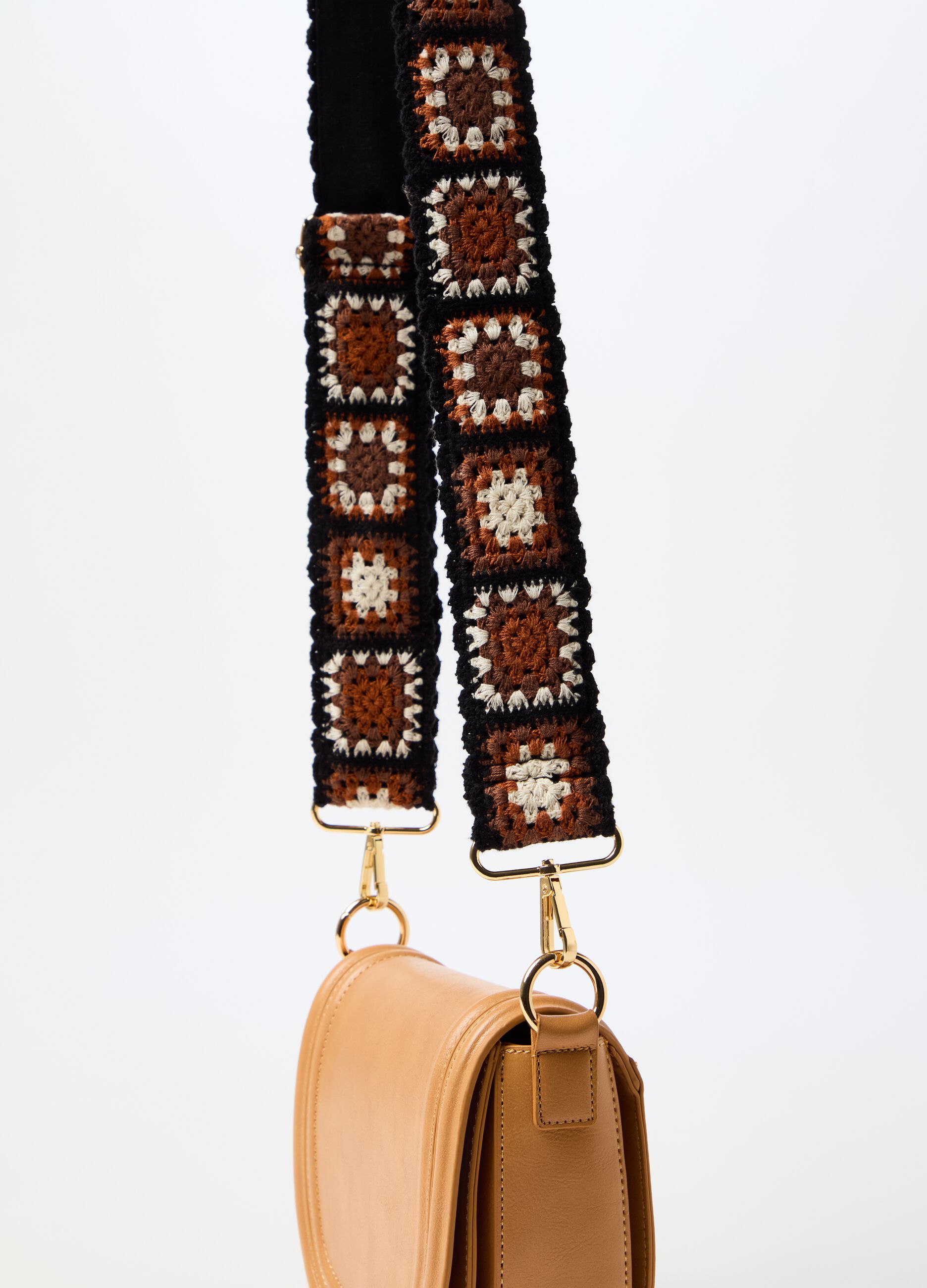 Shoulder strap for bag with crochet design