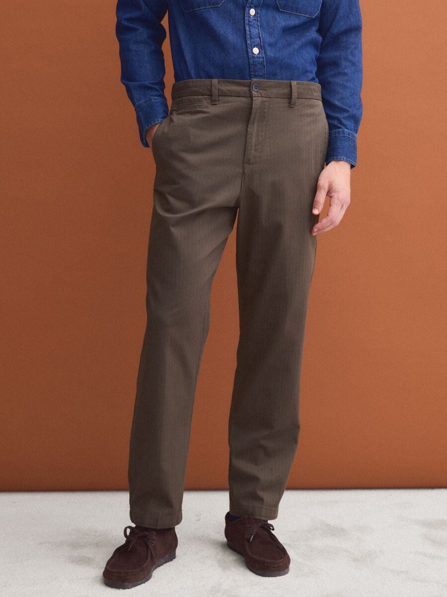 Brown pure cotton carrot-fit chino trousers_1