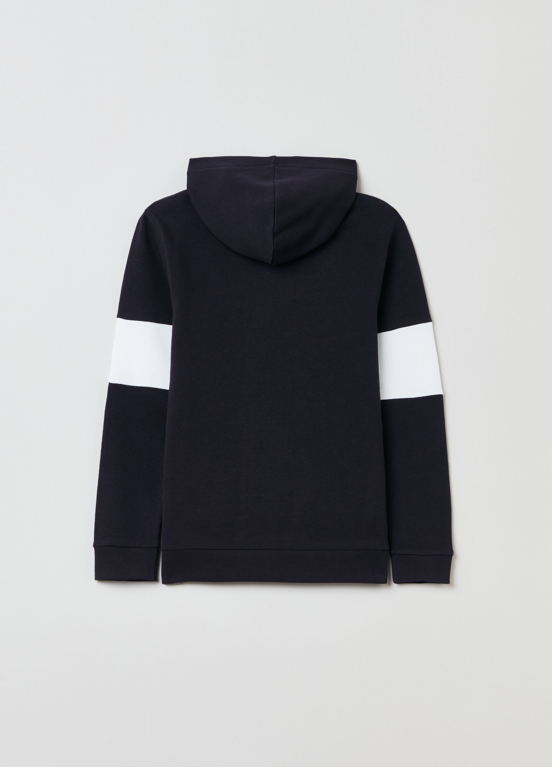 Sweatshirt with hood and contrasting bands