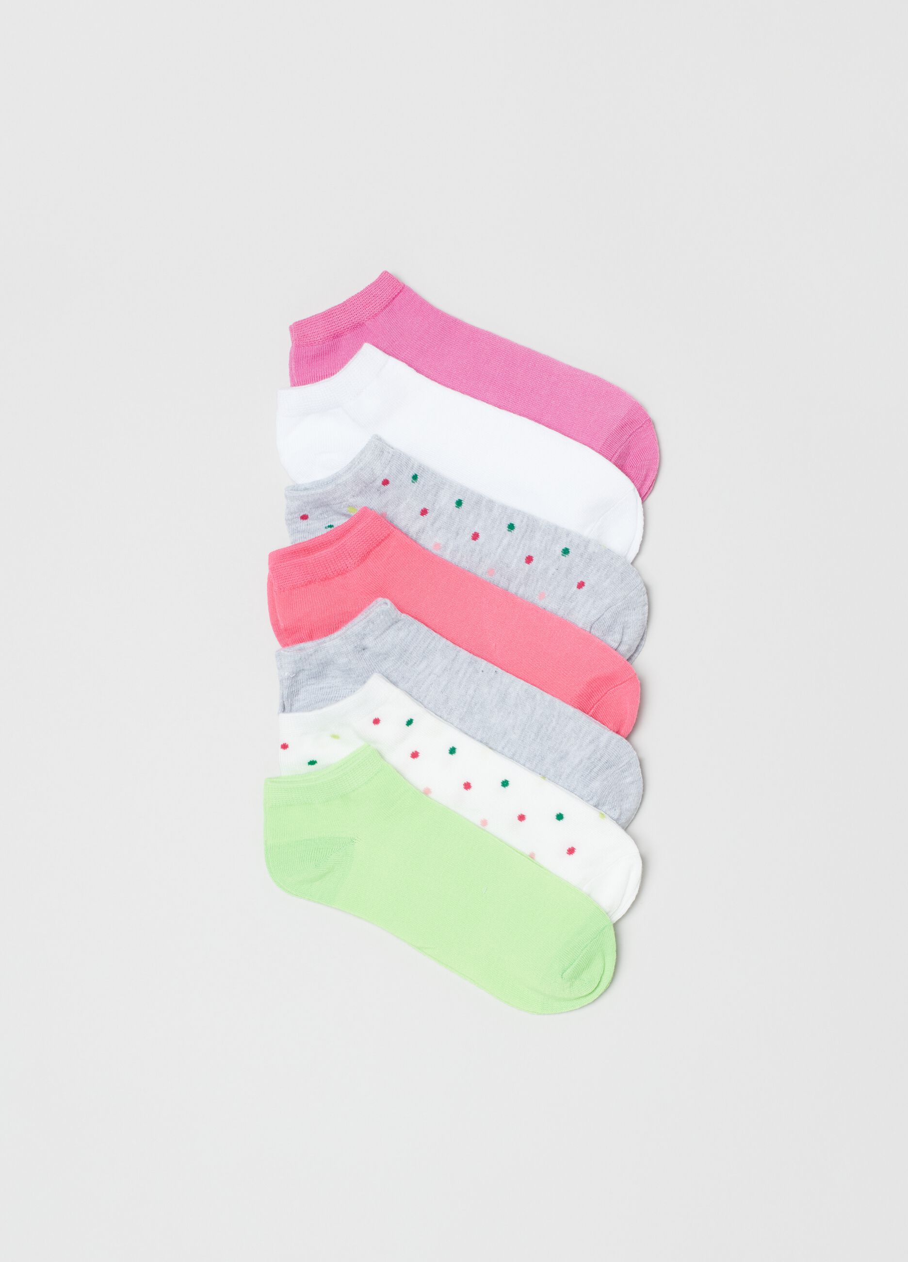 Seven-pair pack of shoe liners with polka dot pattern