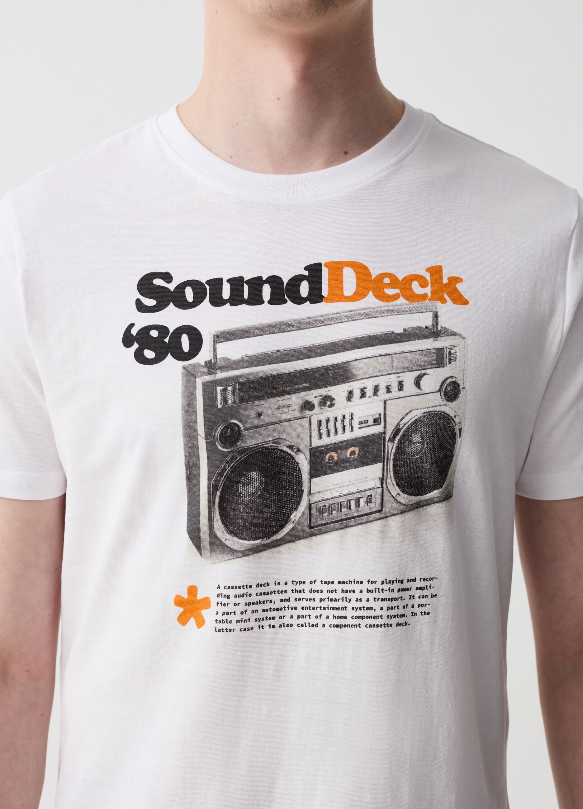 T-shirt con stampa stereo anni '80
