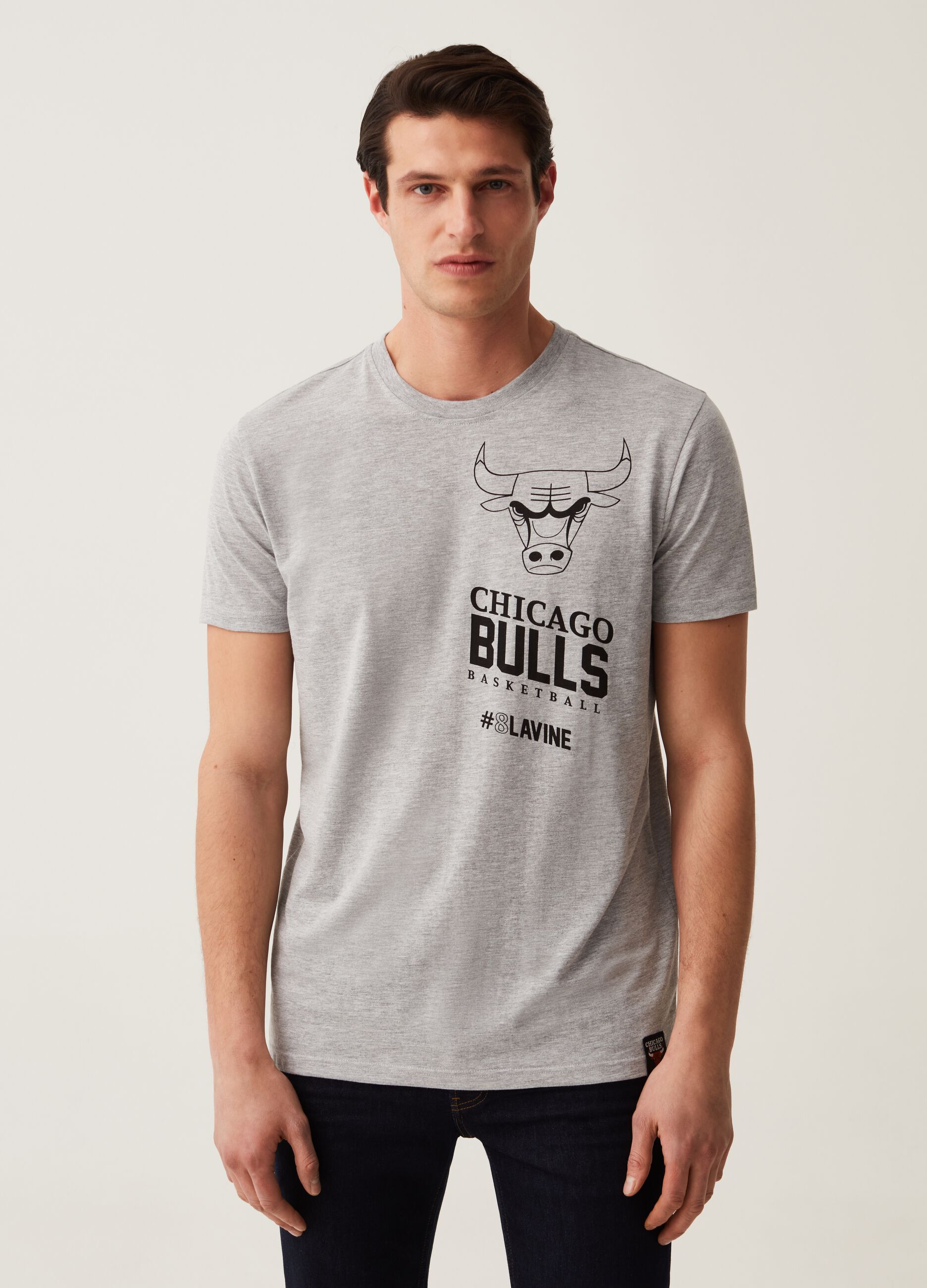 grey chicago bulls shirt