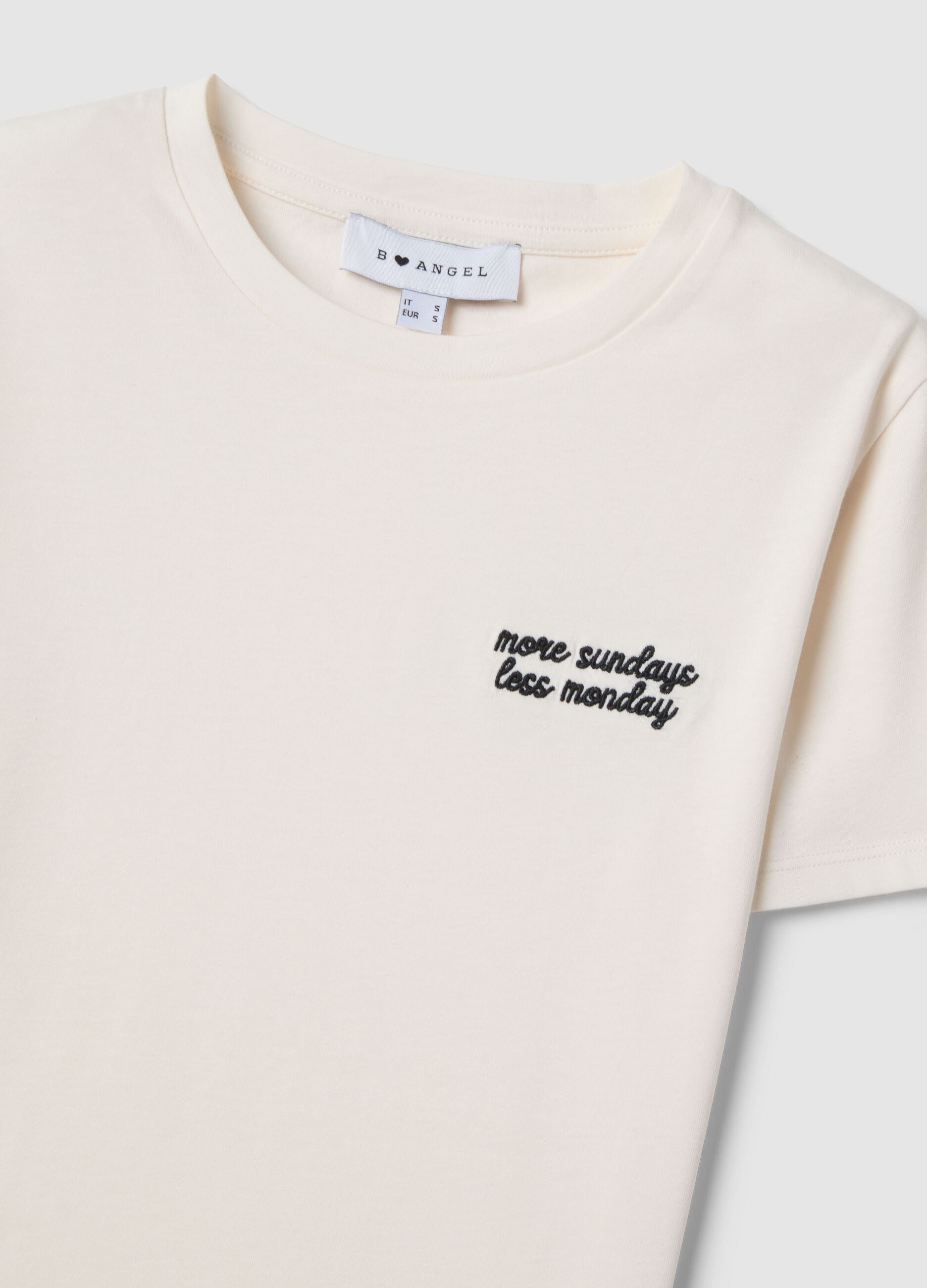 Slim-Fit wei&szlig;es T-Shirt aus reiner Baumwolle mit Schriftzug