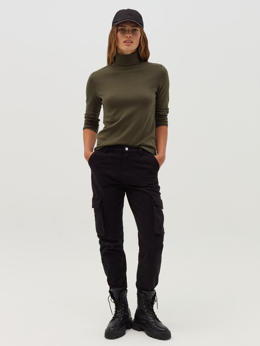 T-shirt with high neck and long sleeves_1