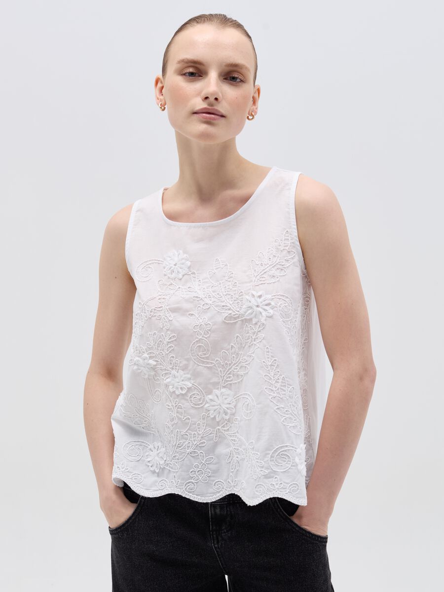 Cotton tank top with floral embroidery_0