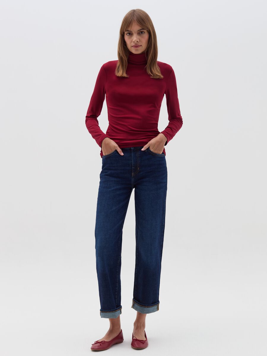 Long-sleeved T-shirt with high neck_1