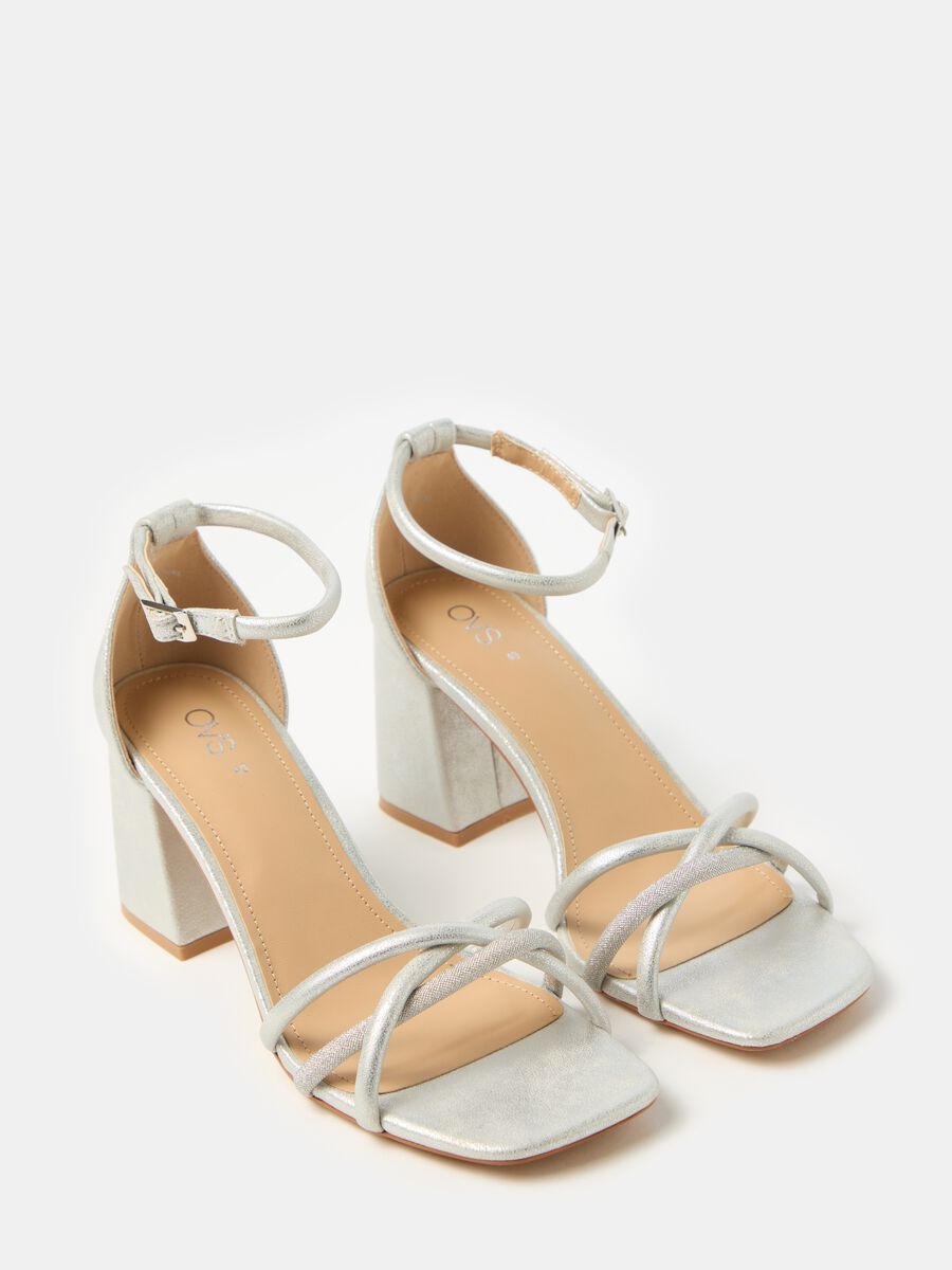 Silver sandals with criss-cross straps_1