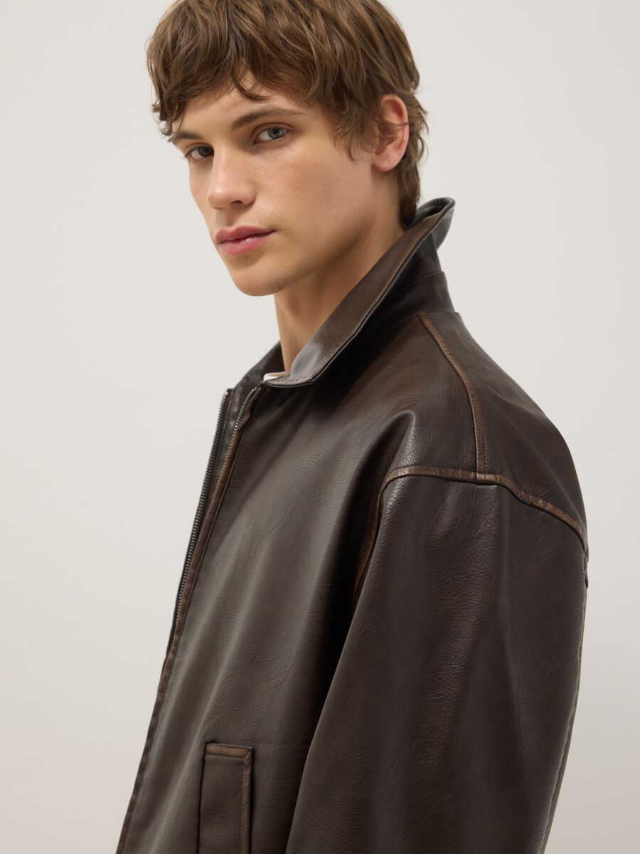 Brown padded oversized jacket with zip_3