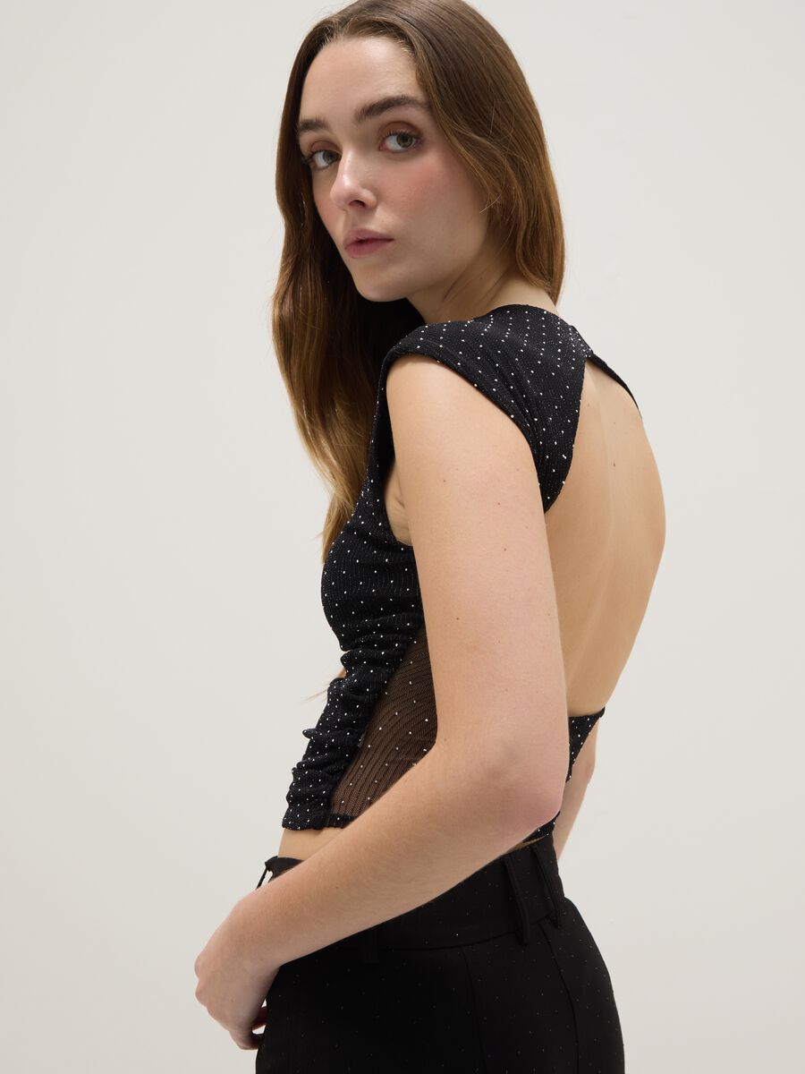 Black sleeveless top regular fit with back open and rhinestones_0
