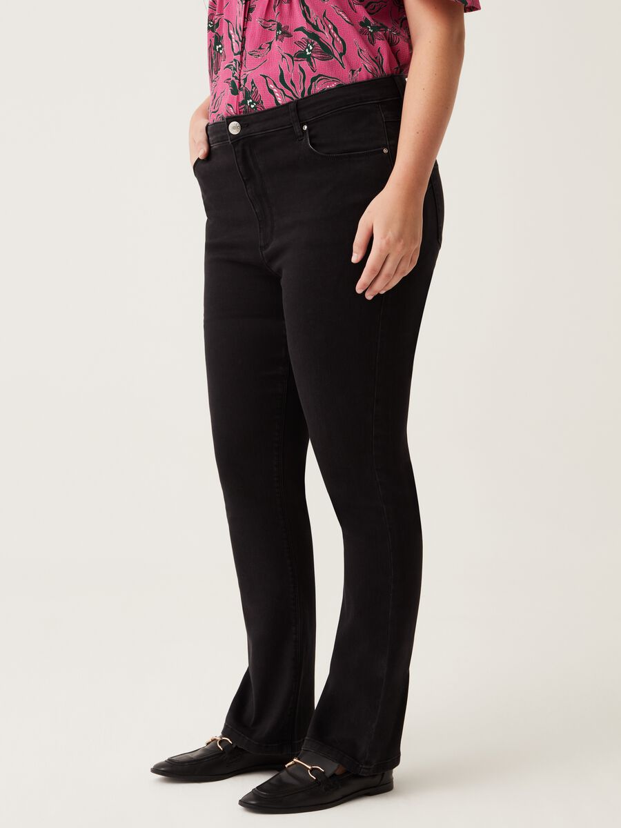 Curvy flare-fit bootcut jeans with five pockets_1