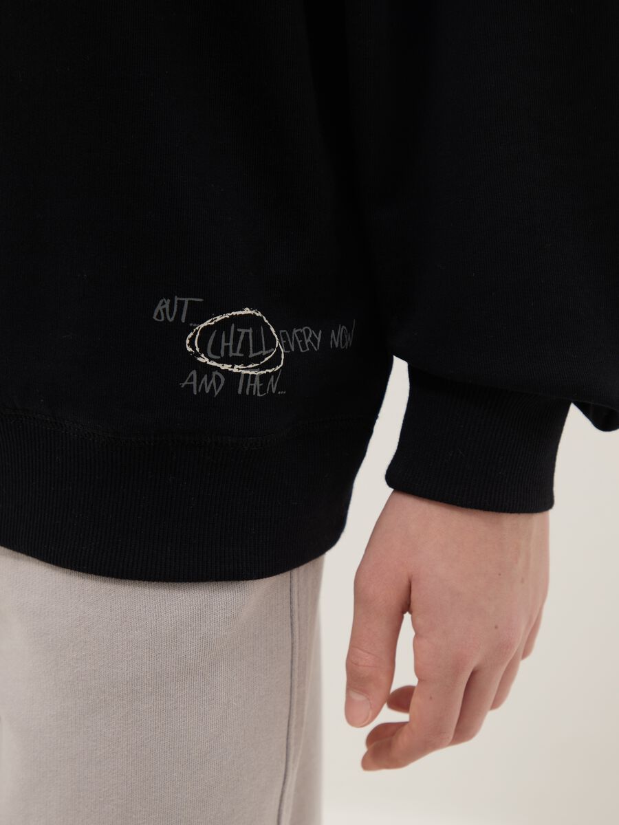 &Mu;&alpha;ύ&rho;&omicron; oversized &alpha;&gamma;&omicron;&rho;ί&sigma;&tau;&iota;&kappa;&omicron; &phi;&omicron;ύ&tau;&epsilon;&rho; &alpha;&pi;ό &kappa;&alpha;&theta;&alpha;&rho;ό &beta;&alpha;&mu;&beta;ά&kappa;&iota; &mu;&epsilon; &epsilon;&pi;&iota;&gamma;&rho;&alpha;&phi;ή_2