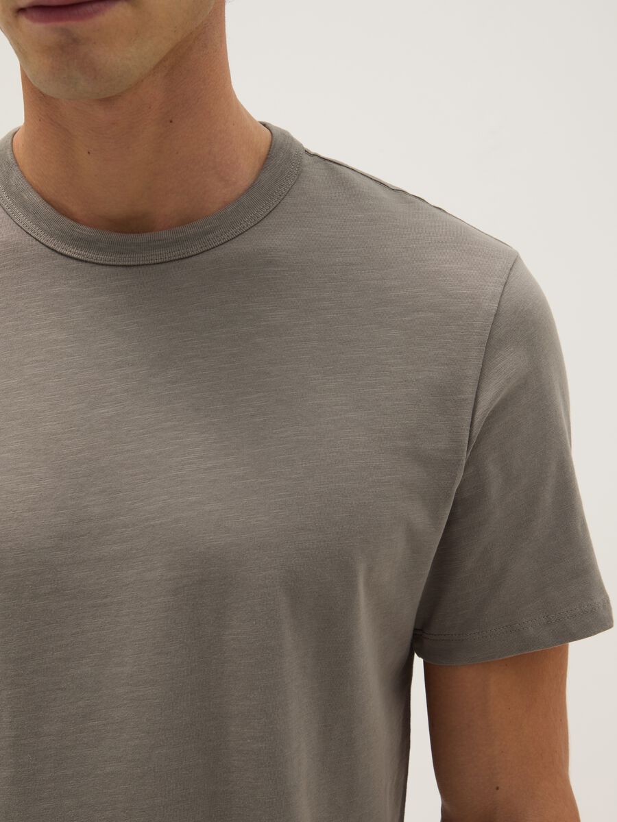 T-shirt a maniche corte in puro cotone grigio regular fit_3