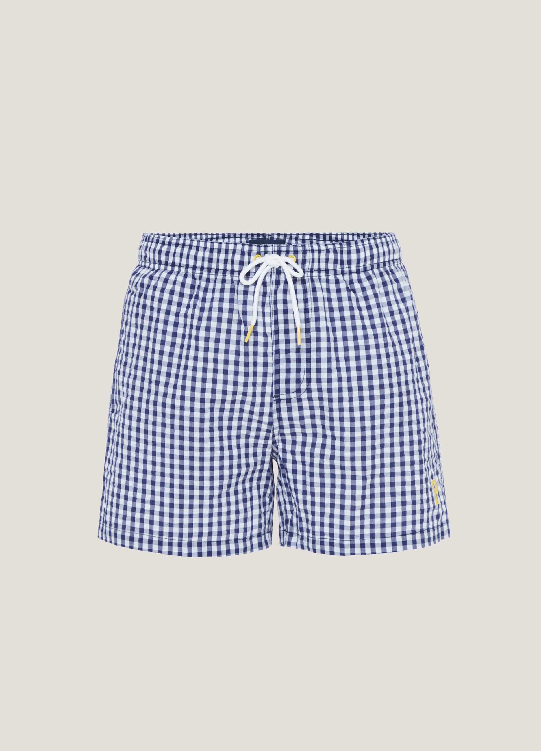 Swimming trunks in gingham cotton