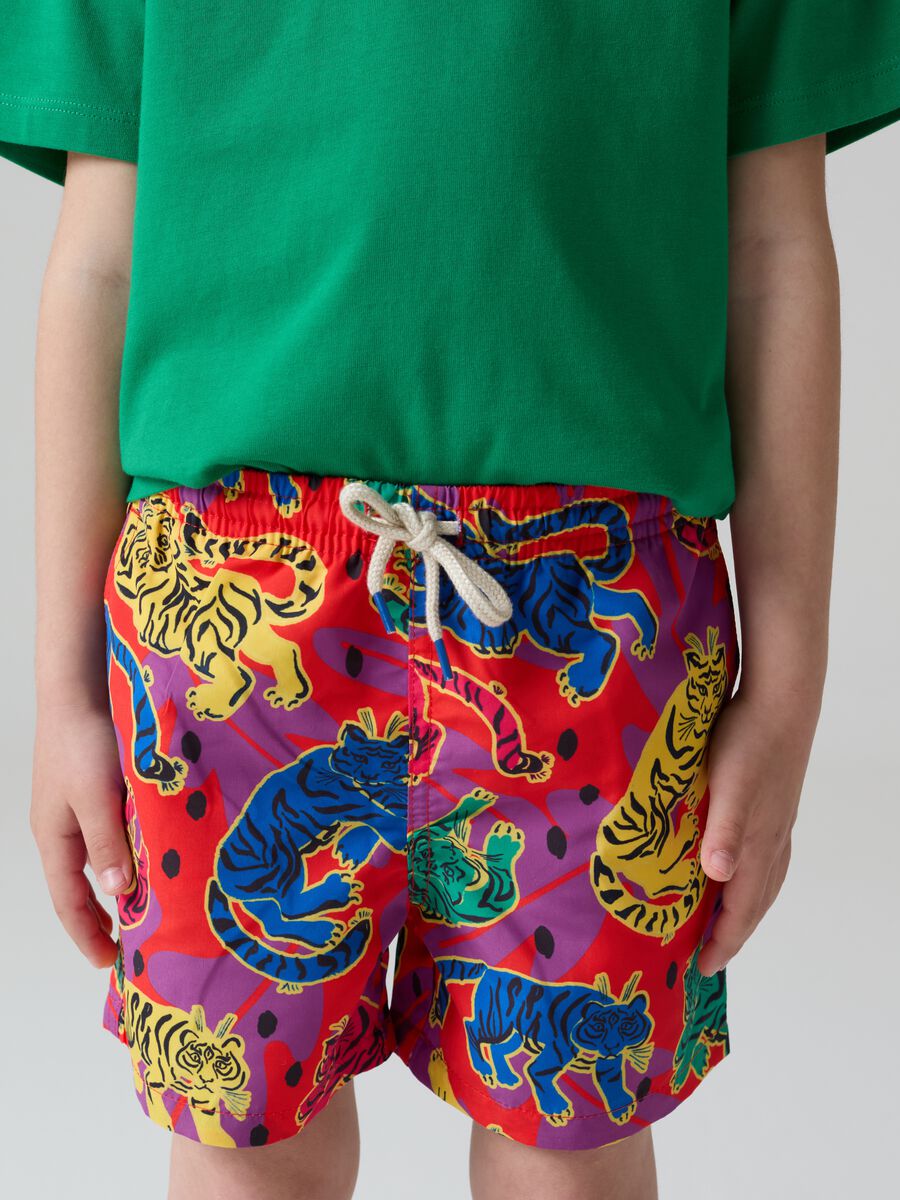 Swimming trunks with drawstring and tiger print_1