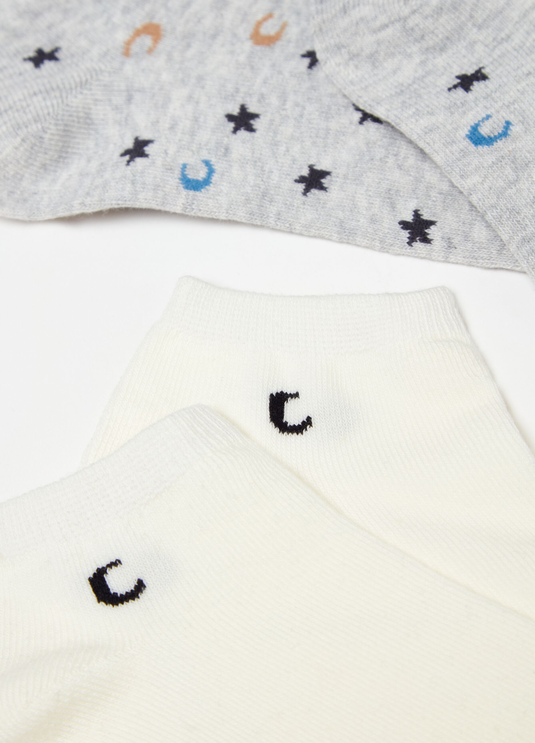Multipack siete calcetines invisibles con estrellas y luna