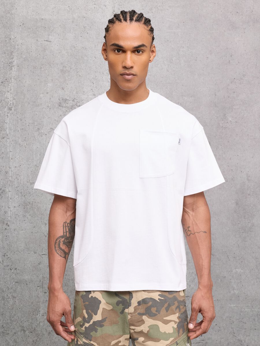 White Graphic Pocket T-shirt_0