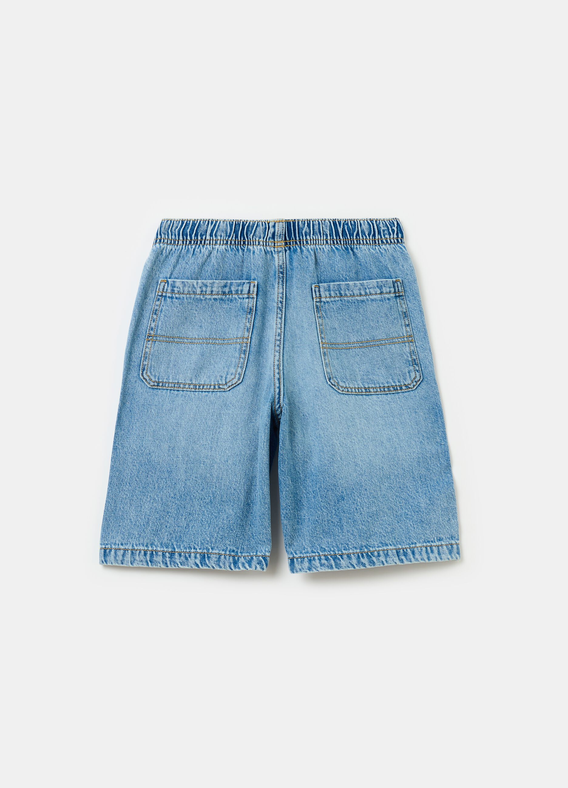 Bermuda joggers in denim with pockets
