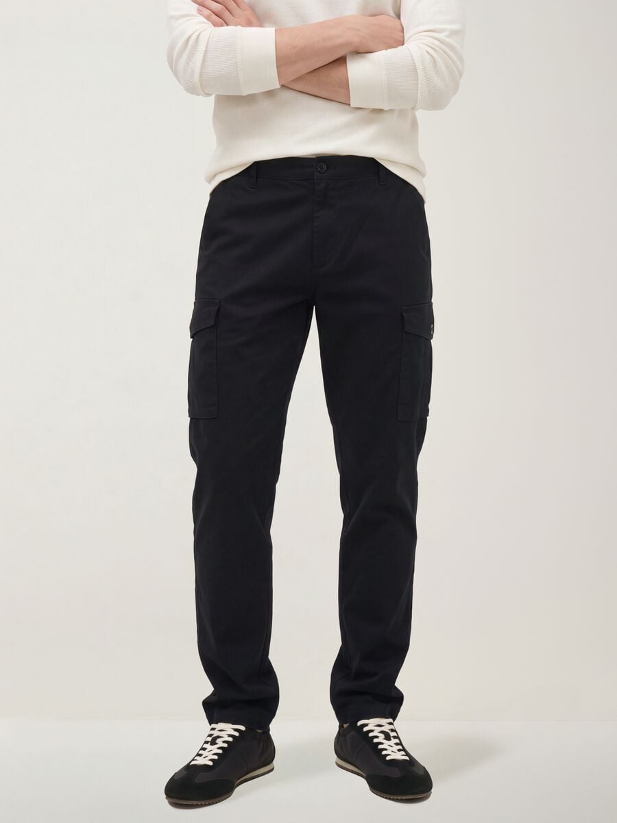 Black slim-fit stretch cotton cargo trousers_1