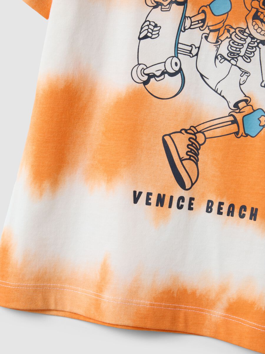 Mehrfarbiges T-Shirt aus reiner Baumwolle im Tie-Dye f&uuml;r Jungen_3