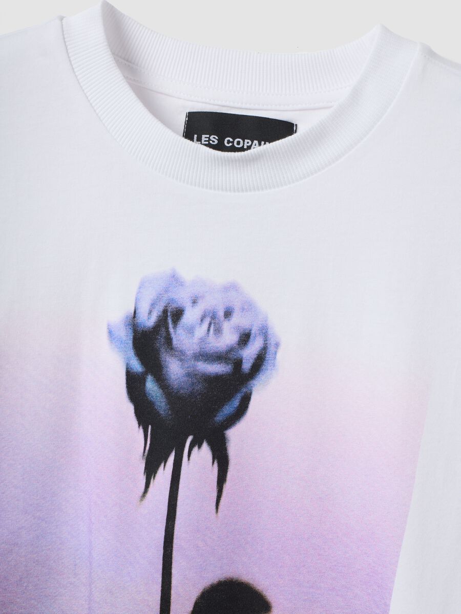 Wei&szlig;es T-Shirt aus reiner Baumwolle mit Blumenprint, Regular Fit_2