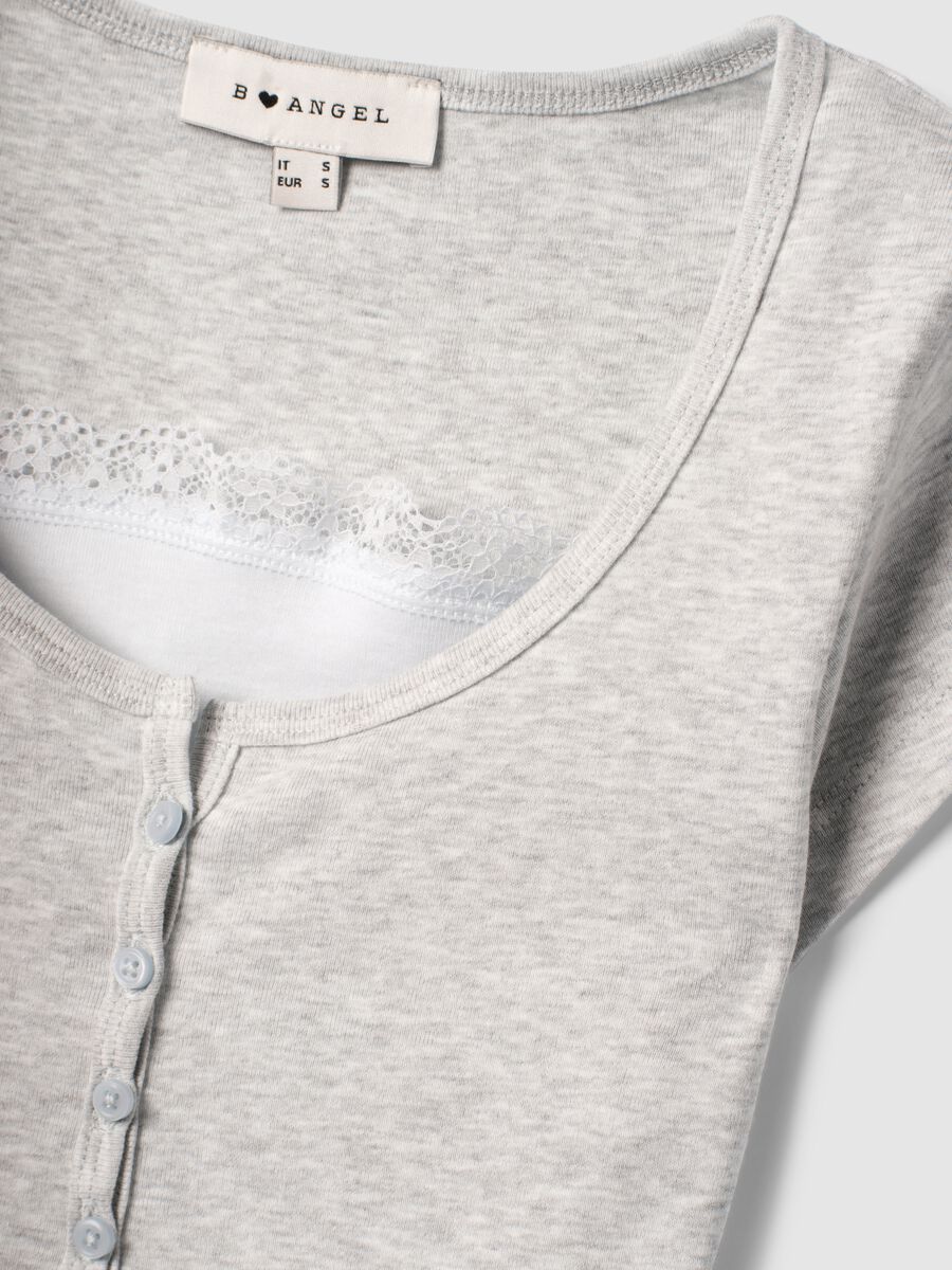 Graues Regular Fit T-Shirt aus Baumwollmischung mit Spitzendetails_5