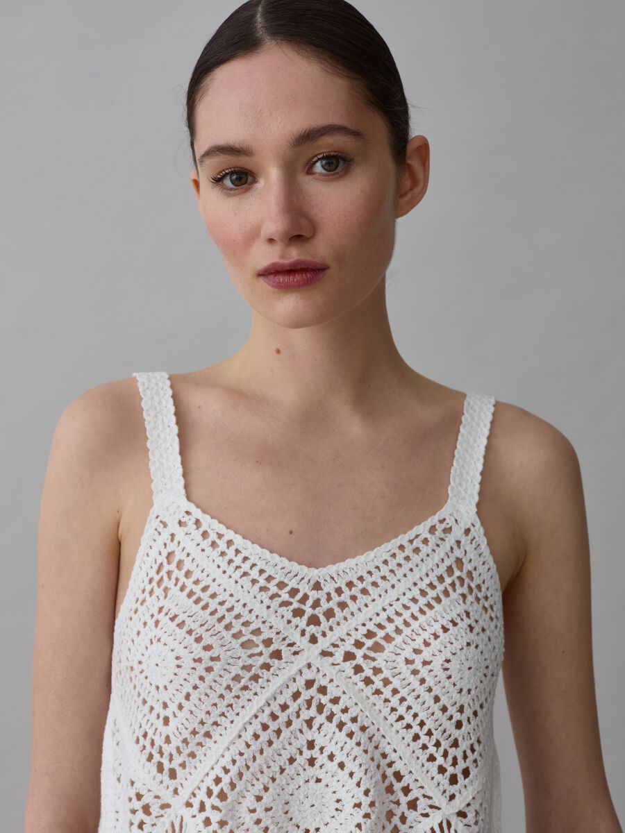 Crochet crop top with fringes_1