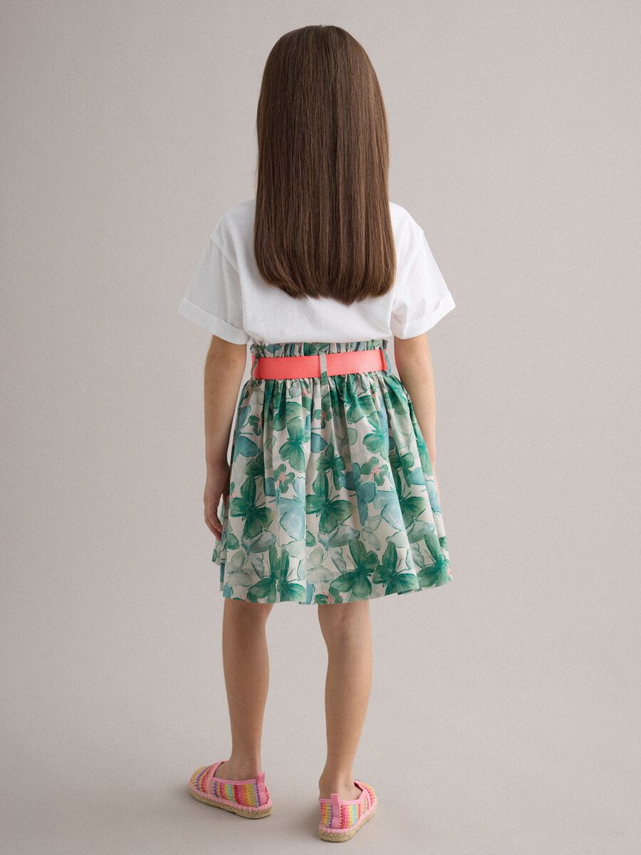 &Pi;&omicron;&lambda;ύ&chi;&rho;&omega;&mu;&eta; &phi;&omicron;ύ&sigma;&tau;&alpha; &kappa;&omicron;&rho;ί&tau;&sigma;&iota;&omicron;&upsilon; &alpha;&pi;ό &kappa;&alpha;&theta;&alpha;&rho;ό &beta;&alpha;&mu;&beta;ά&kappa;&iota; &mu;&epsilon; &pi;&epsilon;&tau;&alpha;&lambda;&omicron;ύ&delta;&epsilon;&sigmaf;_2