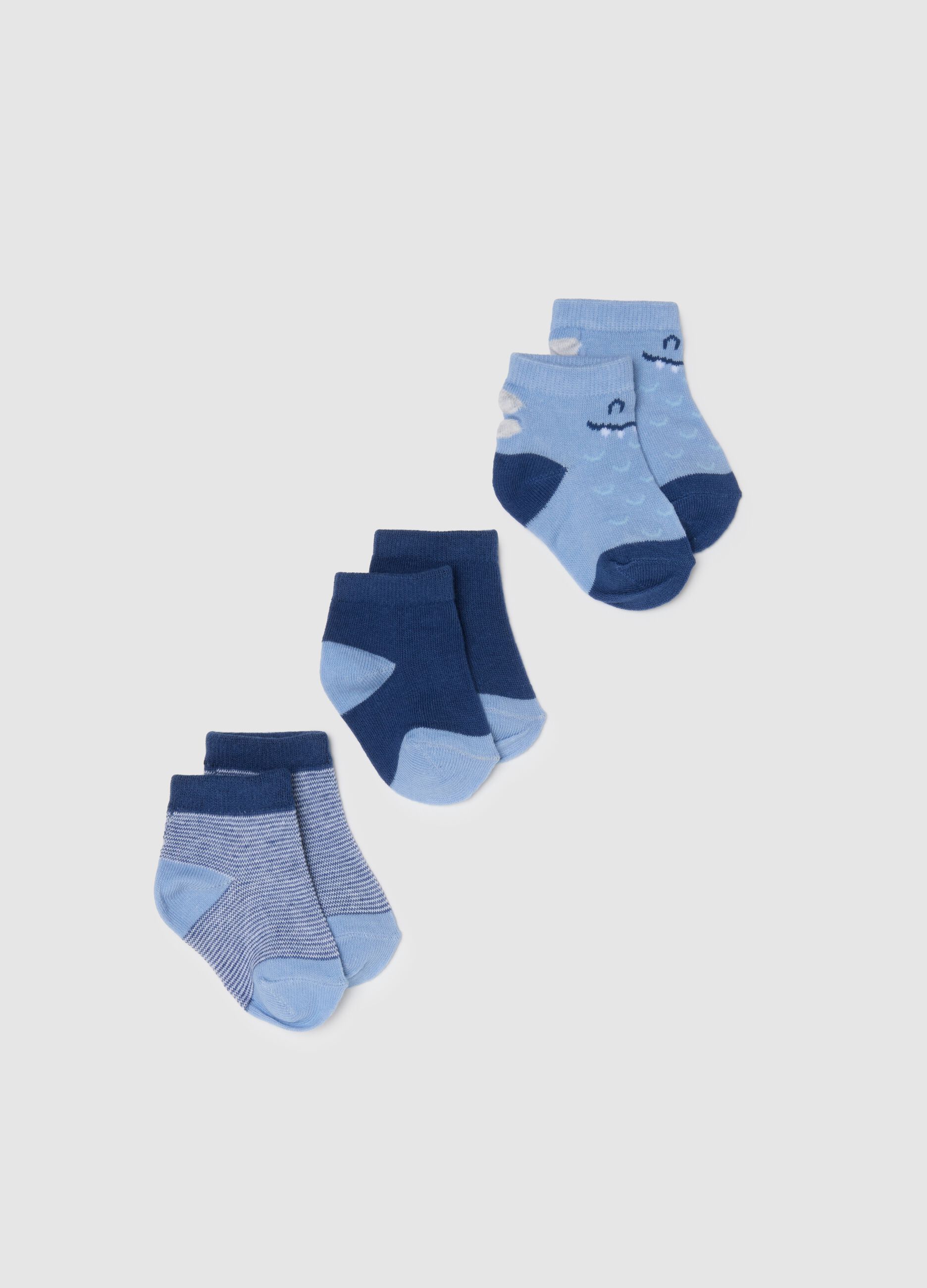 Newborn multi-colour cotton blend socks tripack with designs