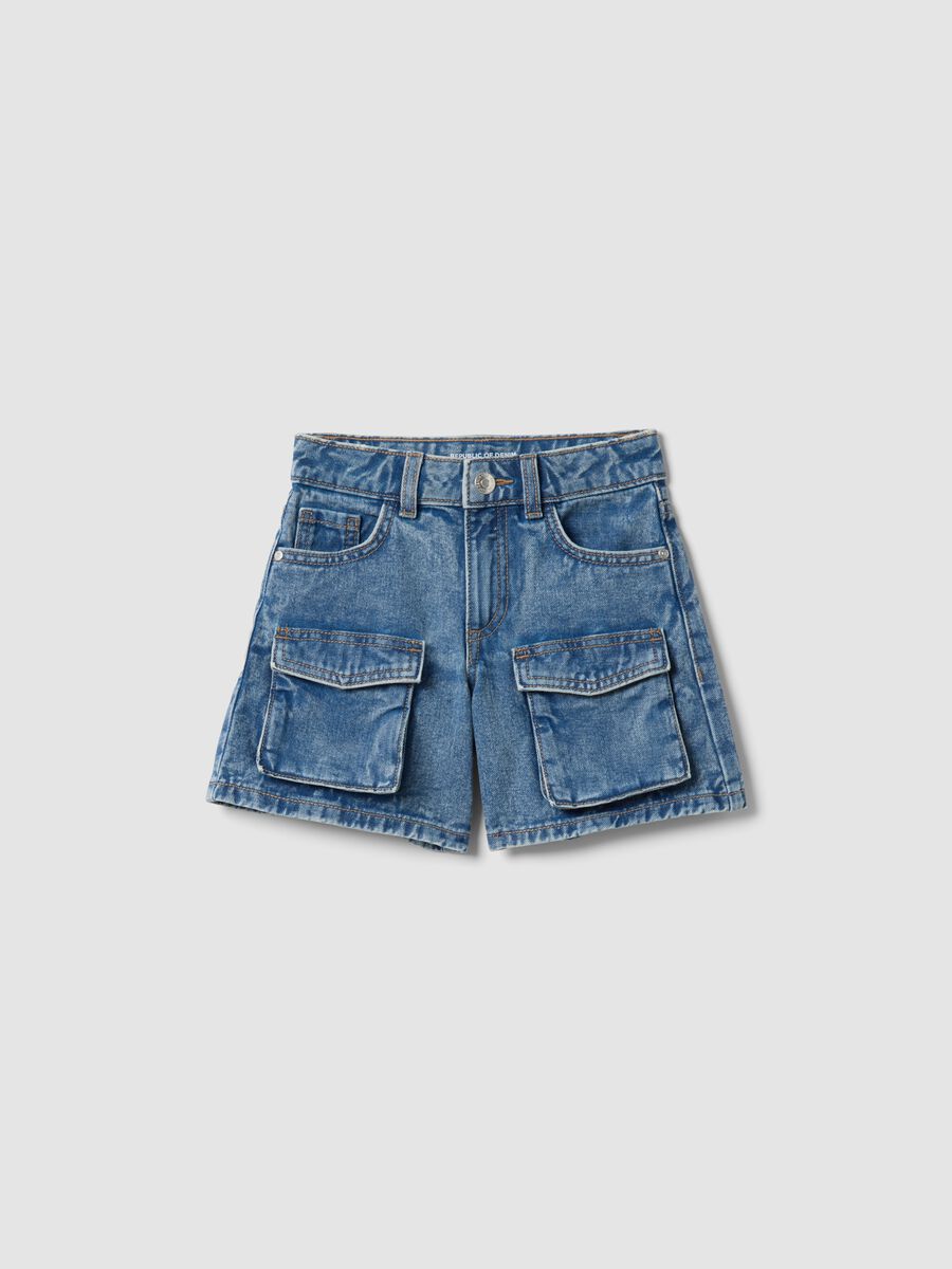 Girls&rsquo; blue denim cotton cargo shorts with wide-leg fit_0