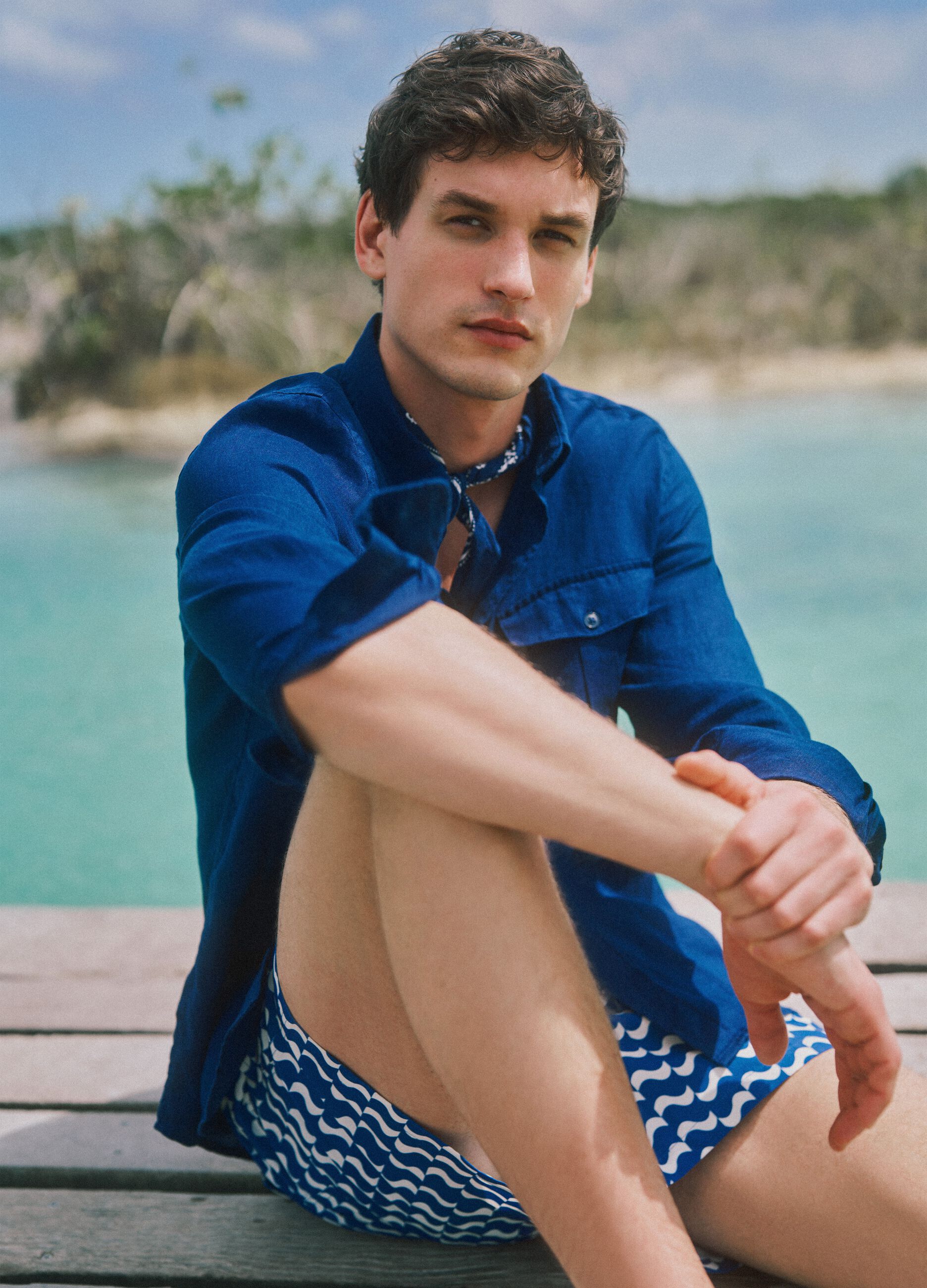Blue regular-fit pure linen shirt with double pocket