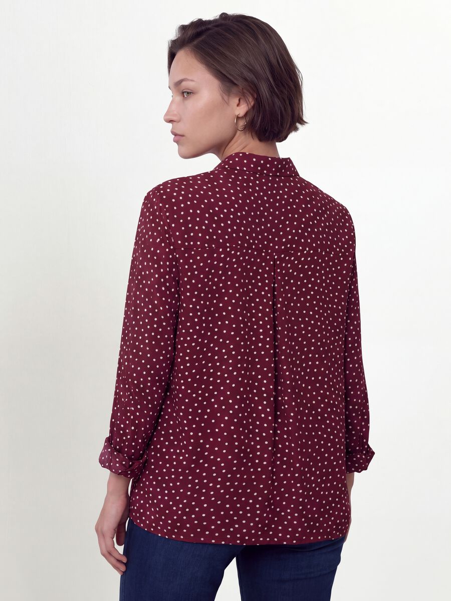 Red polka dot shirt with classic collar, regular fit_3