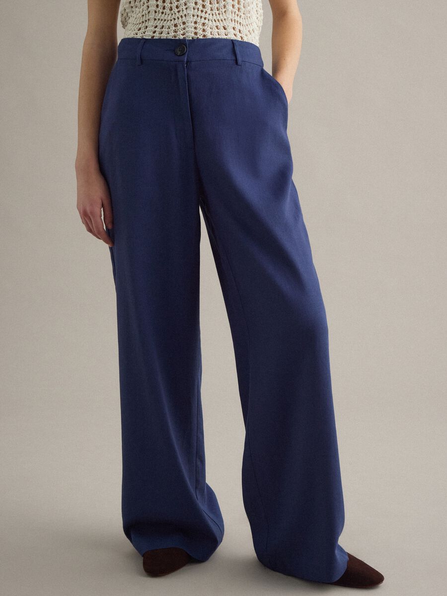 Straight blue regular fit viscose and linen blend chino trousers_1