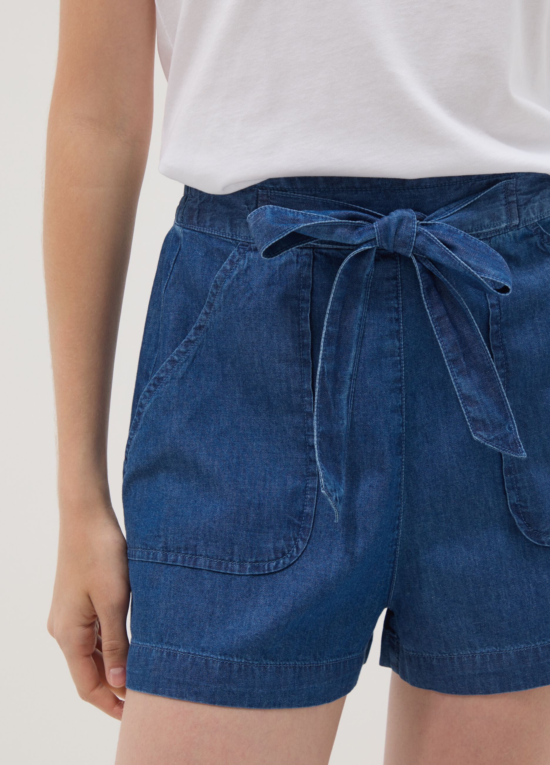 Blaue Denim-Shorts aus reiner Baumwolle mit elastischem Bund, Regular Fit
