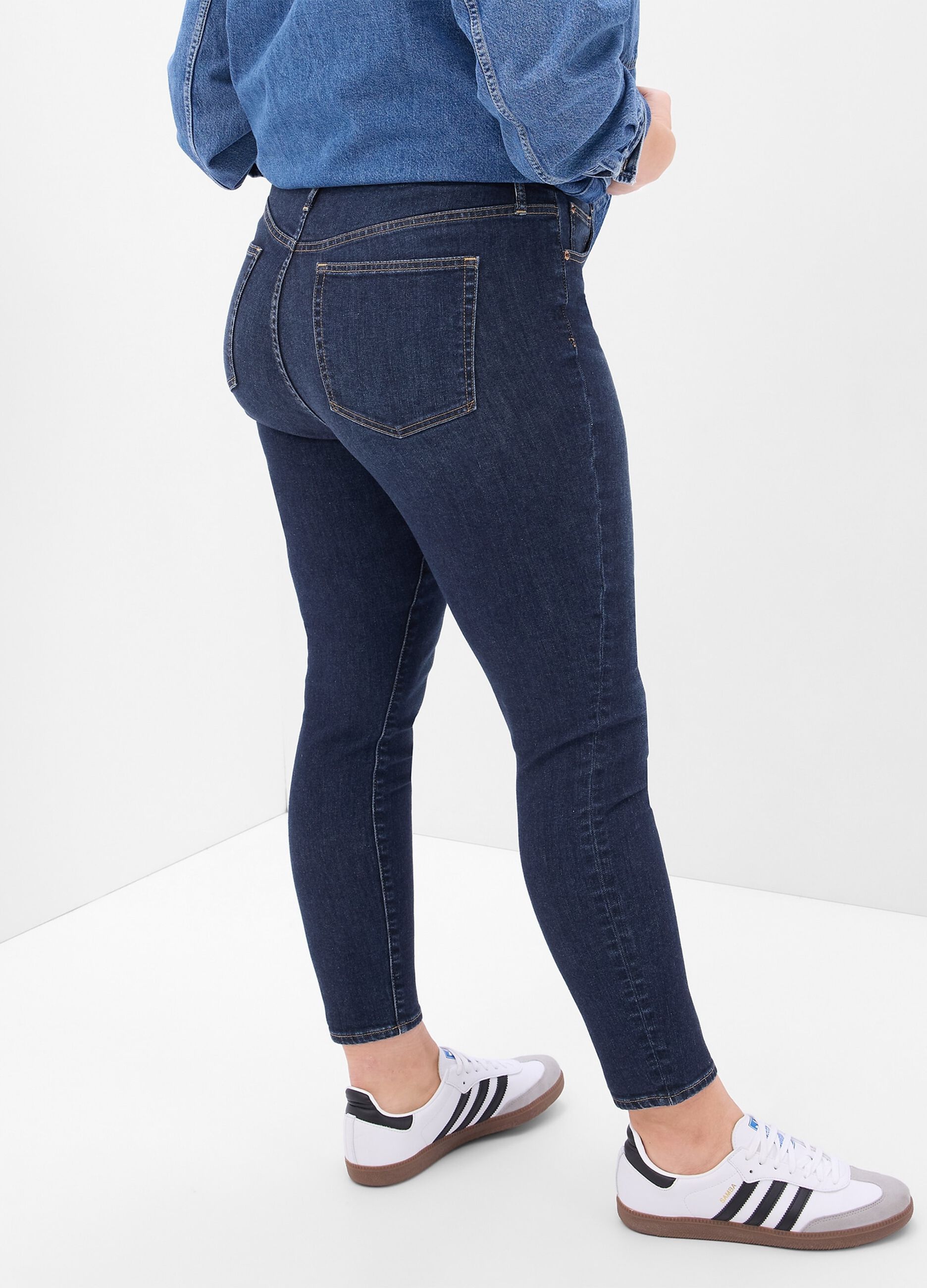 High-waist, skinny fit jeans