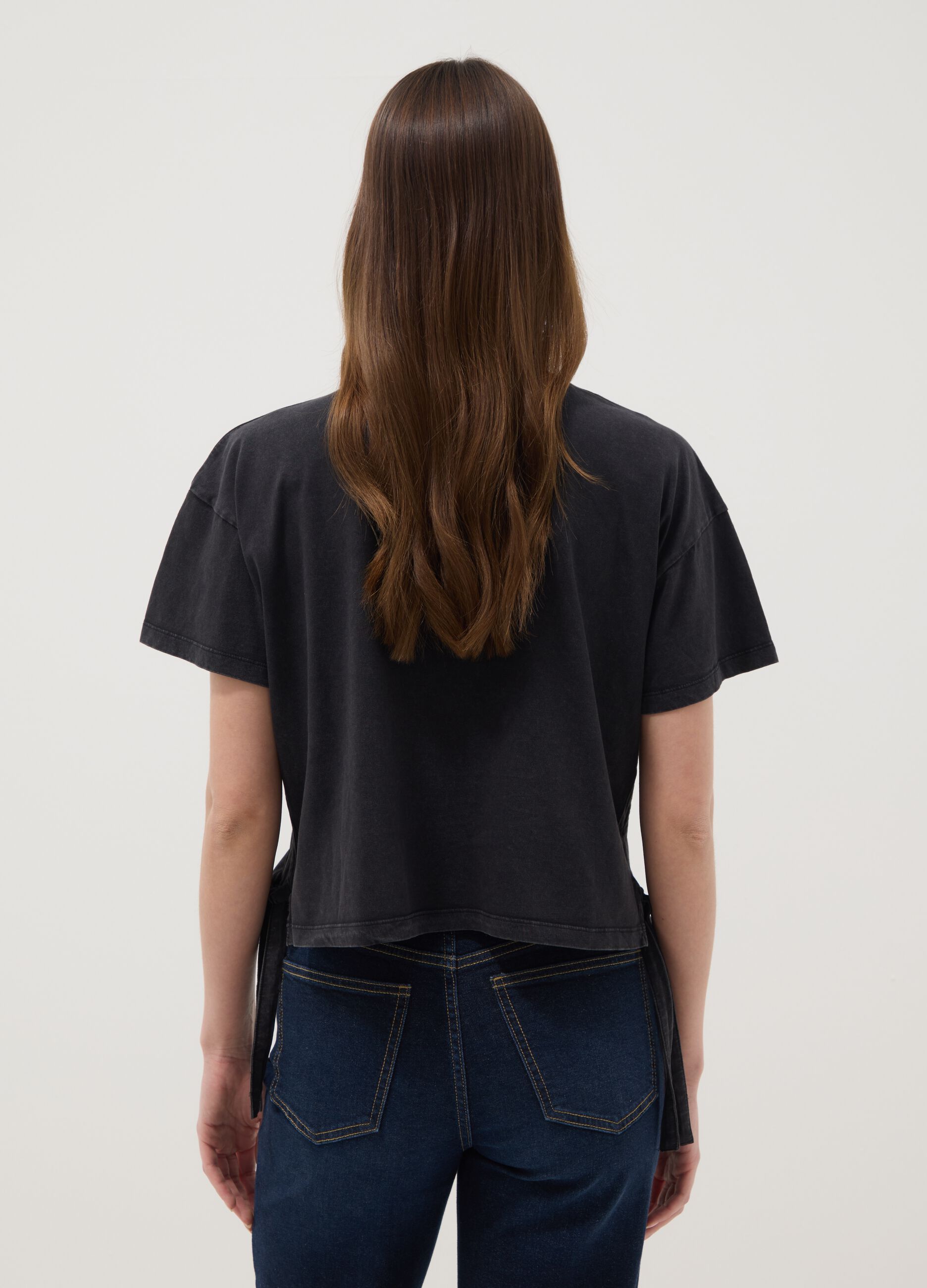 &Mu;&alpha;ύ&rho;&omicron; T-shirt &alpha;&pi;ό 100% &beta;&alpha;&mu;&beta;ά&kappa;&iota; &mu;&epsilon; &sigma;&tau;ά&mu;&pi;&alpha; Nirvana, regular fit