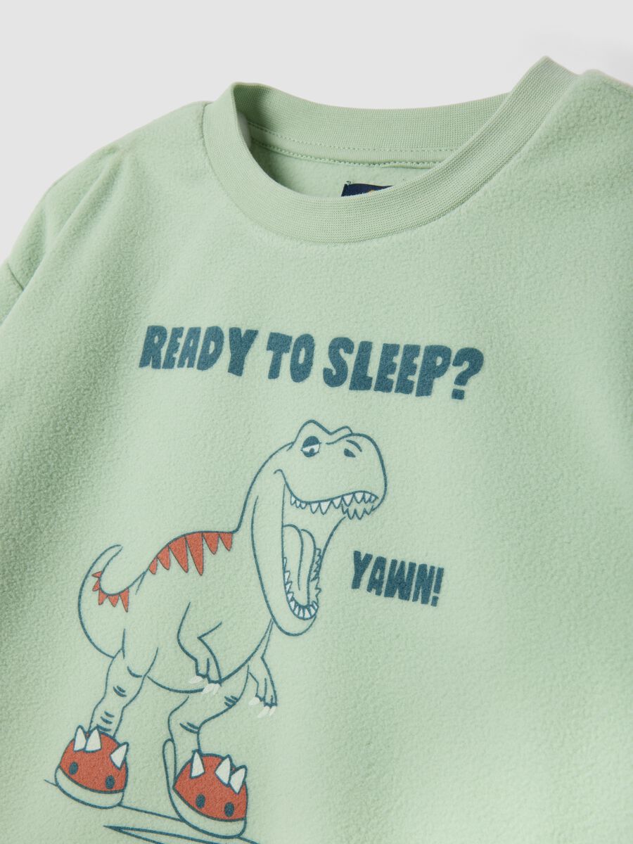 Pijama largo verde de cuello redondo con estampado de dinosaurio_2