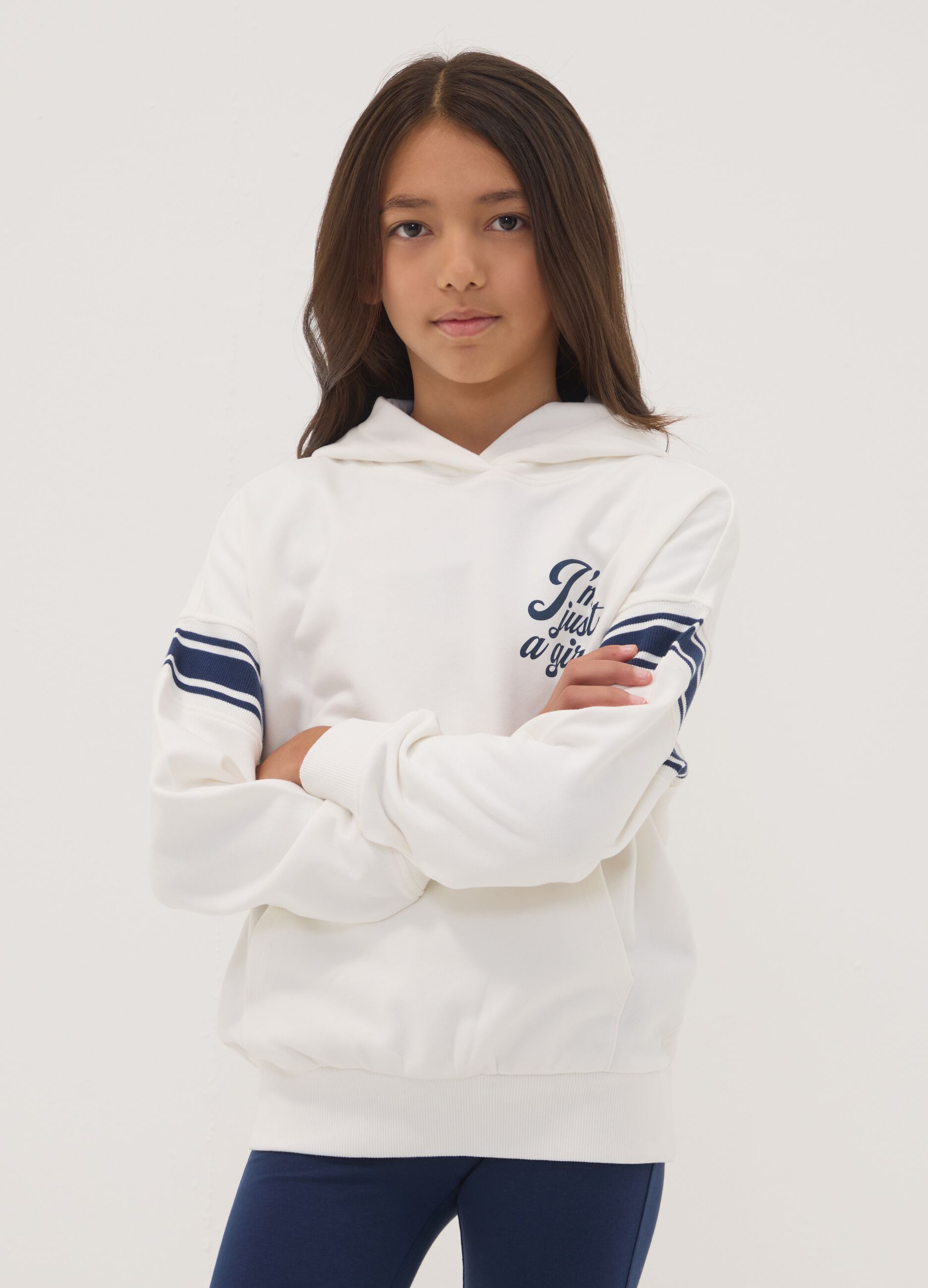 White 100% cotton hoodie with crew neck