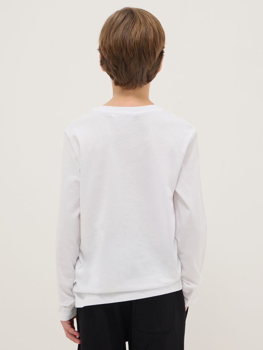 White pure cotton regular fit t-shirt for boys_1