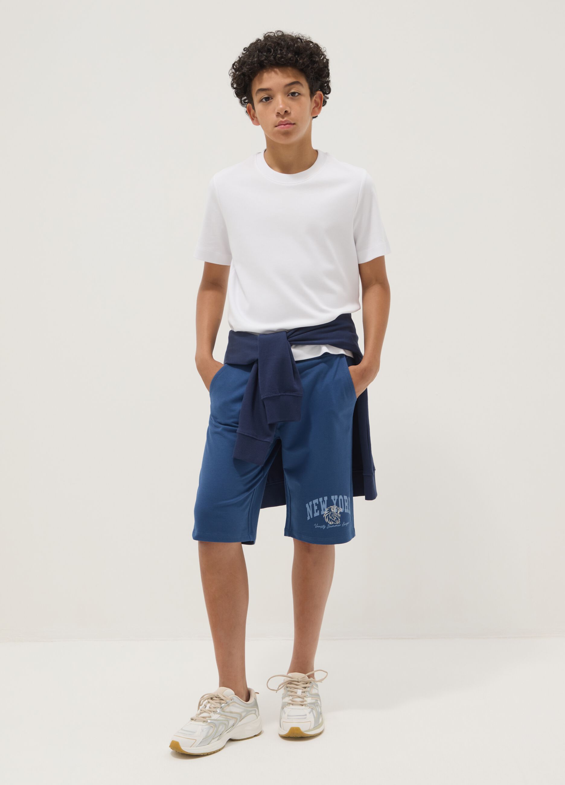 Boys' pure cotton blue shorts with New York print, regular fit