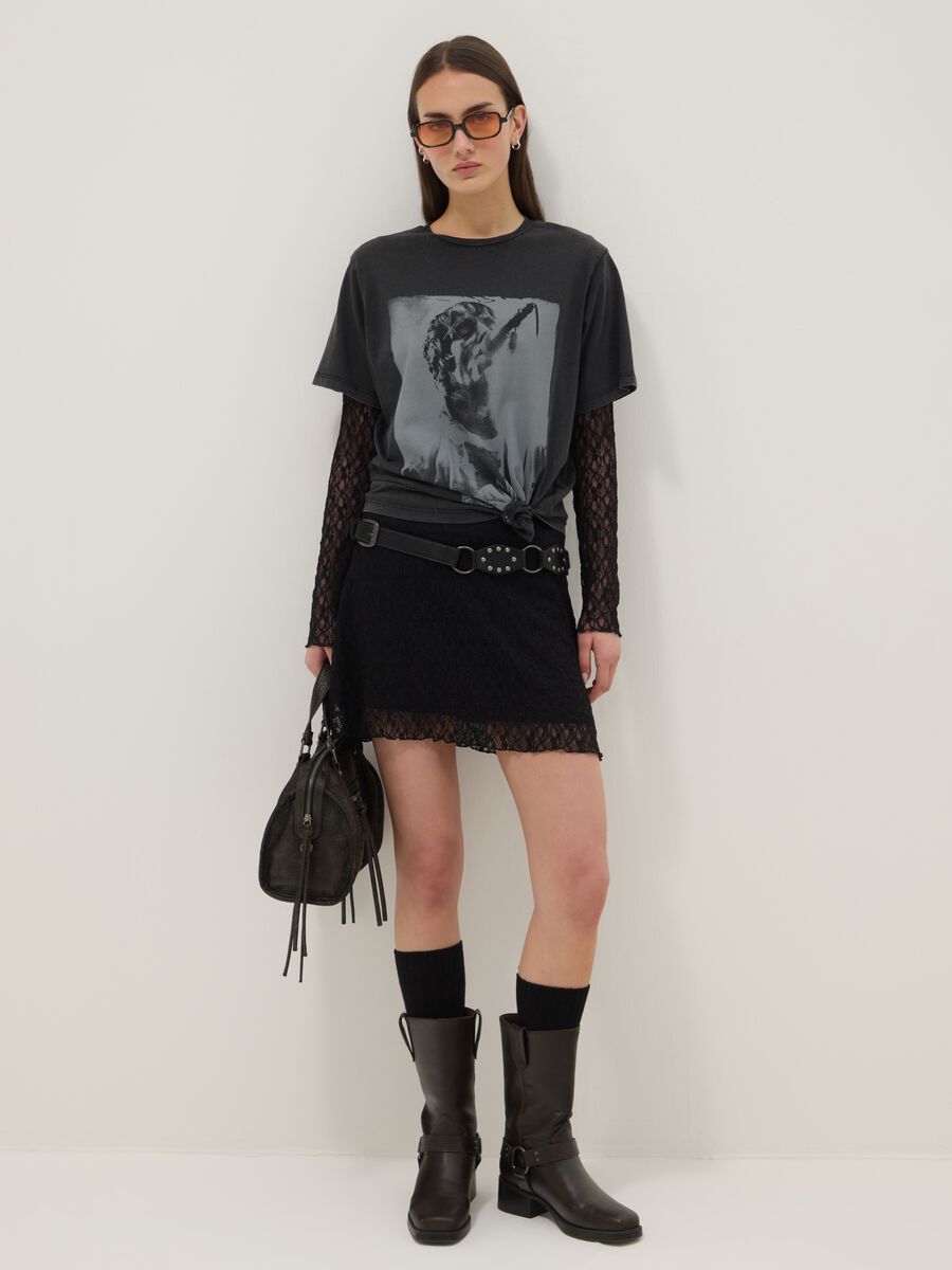 Schwarzes T-Shirt aus reinem Baumwolle mit normalem Oversize-Schnitt_2