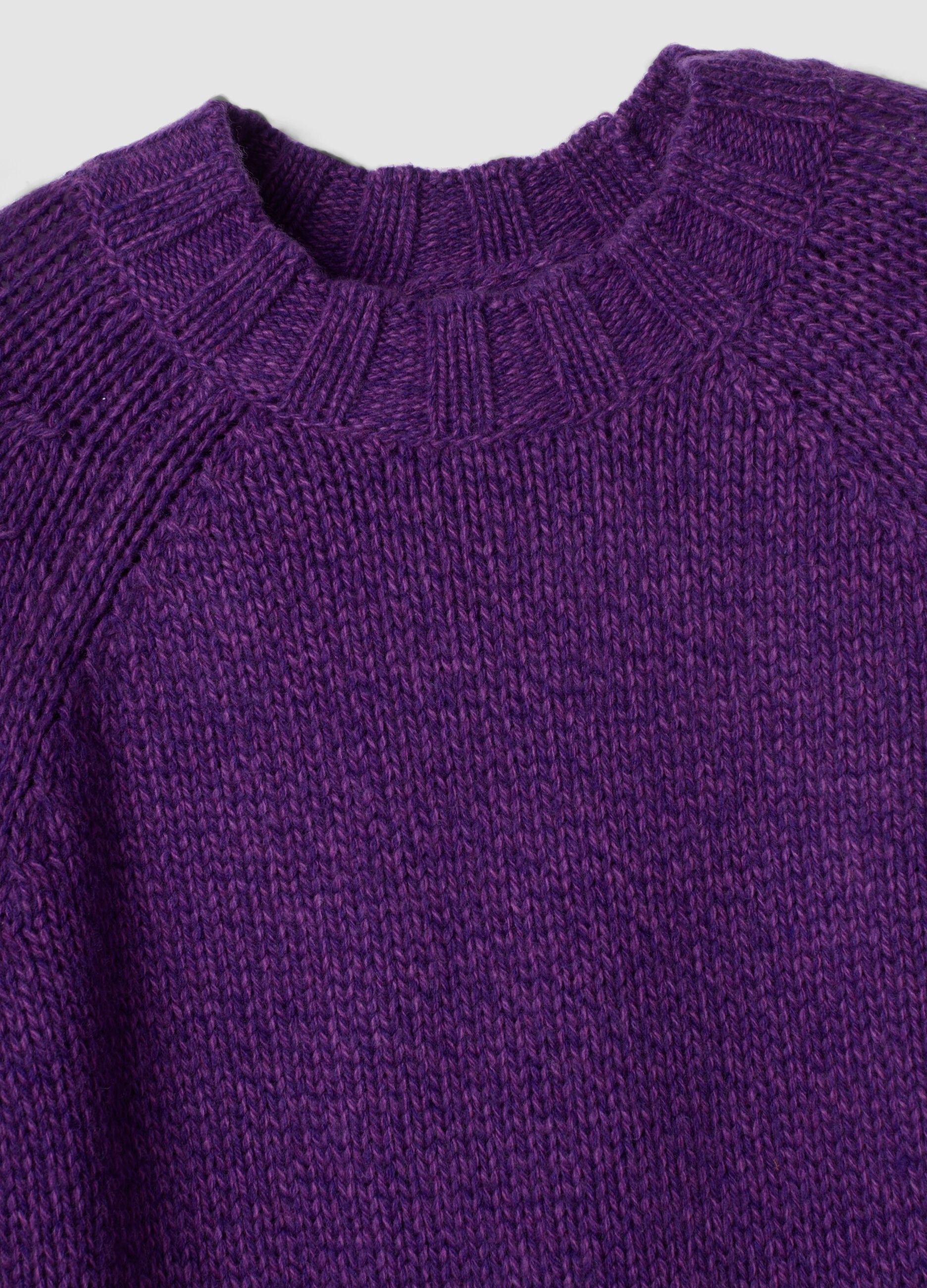 Maglia viola girocollo in misto lana
