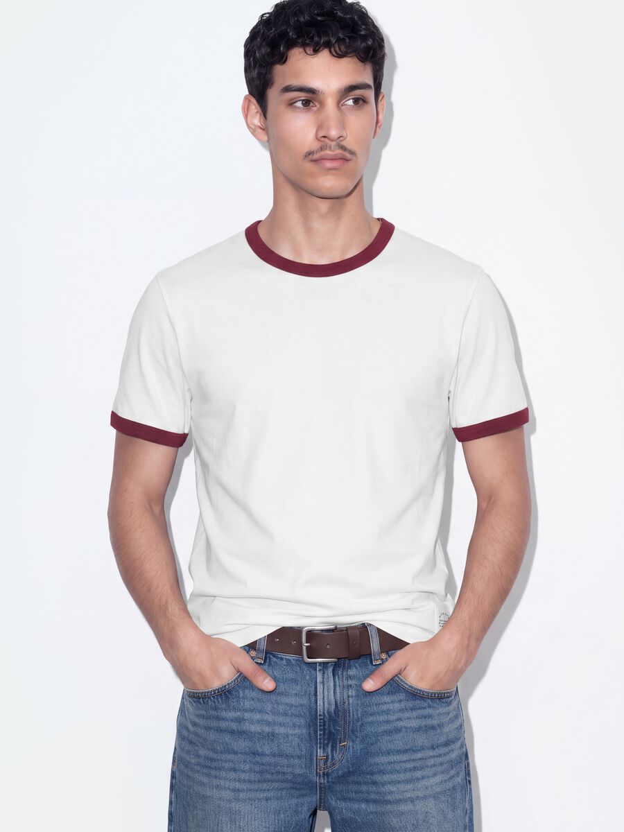 White crew-neck fitted T-shirt in pure cotton_4